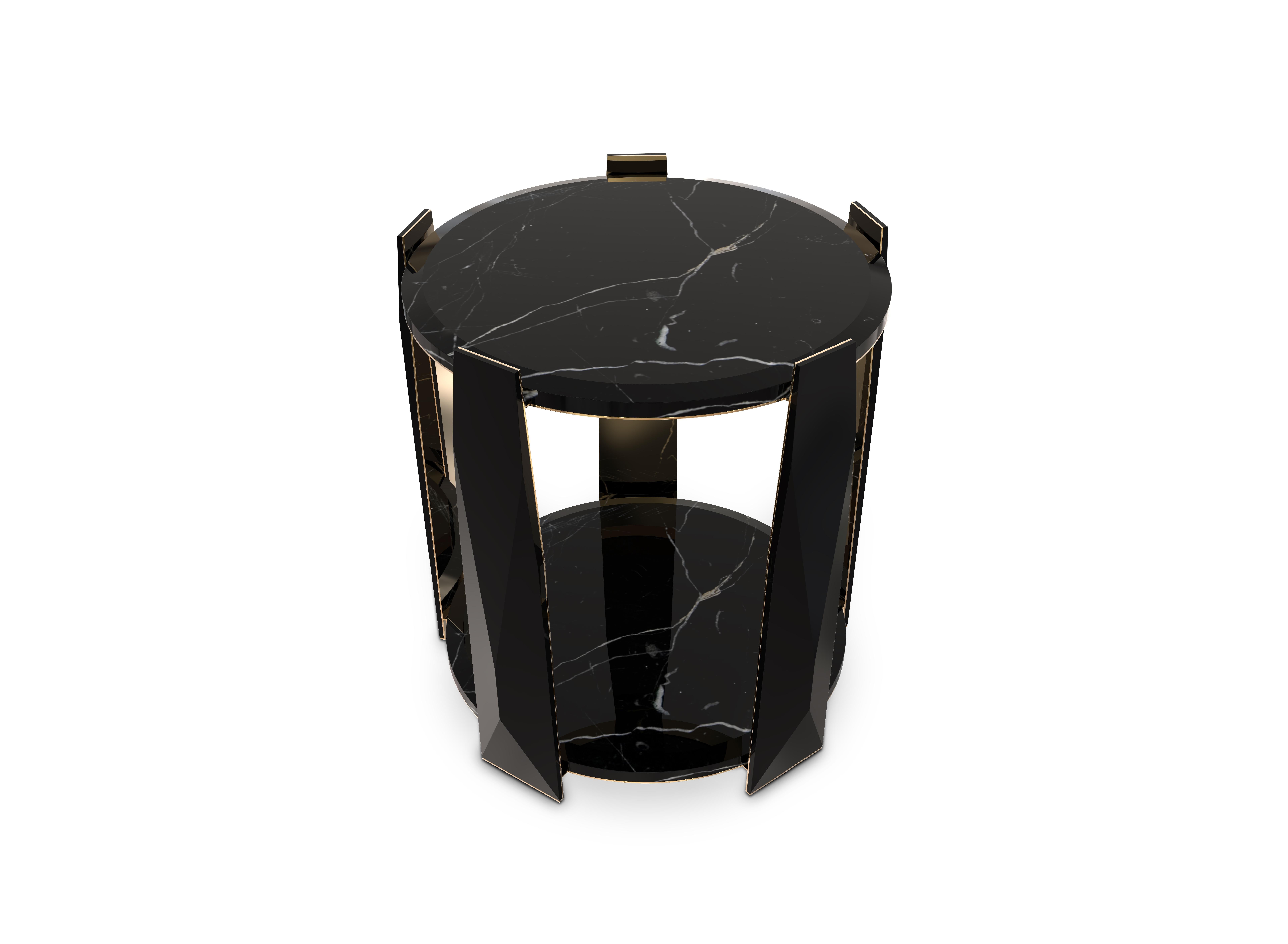 The Imperium side table draws its inspiration from the classical lines of dramatic castles and great city walls, reminding us of opulent crowns. A lacquered wood structure embellished with gold plated brass and Nero Marquina marble. Being a strong