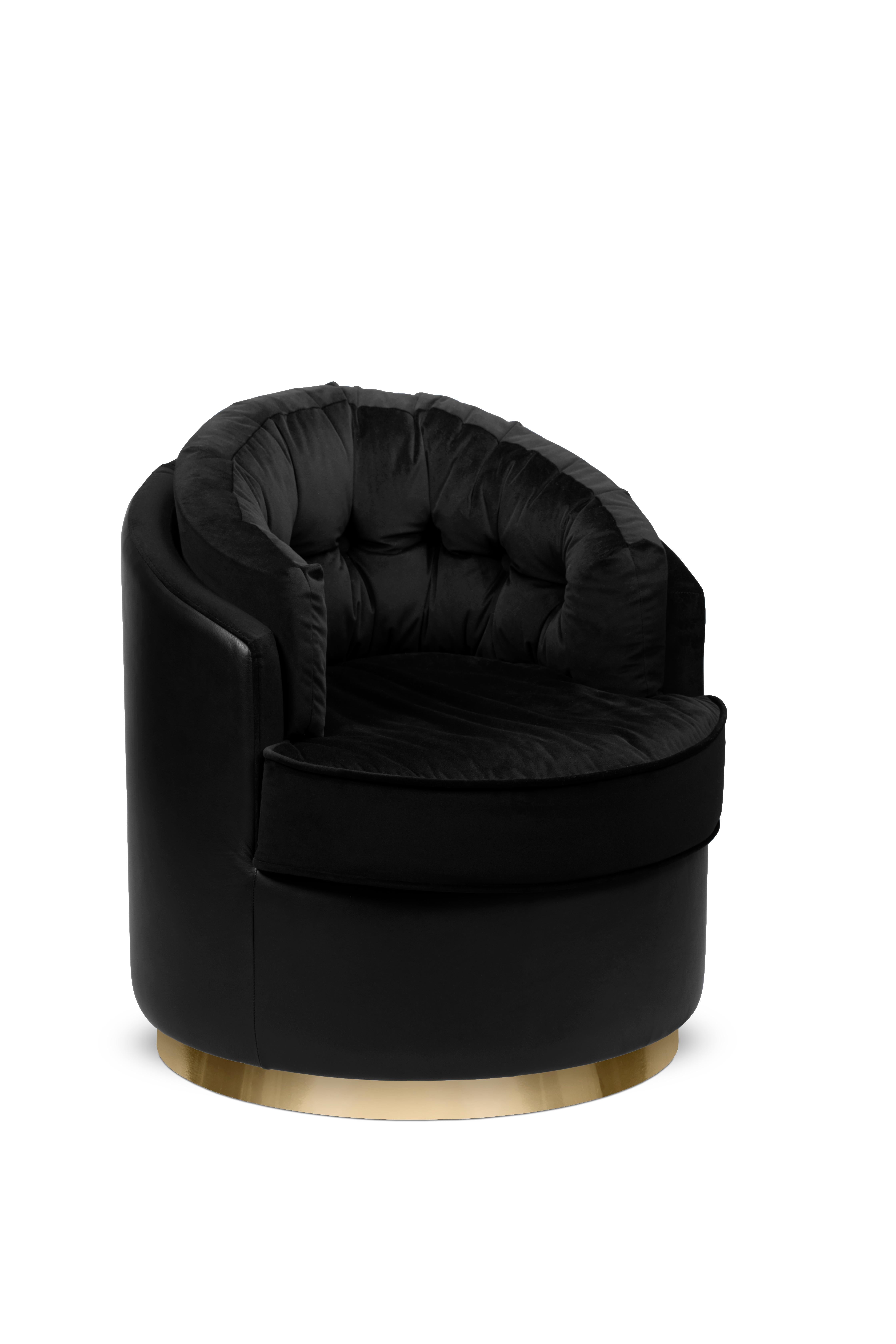 Otto armchair is Luxxu’s omen to its prosperous future, a luxurious design Empire. Made with noble materials, such as velvet and leather, the brass detail elevates this armchair into a masterpiece. Meaning greatness and fortune, this armchair is a