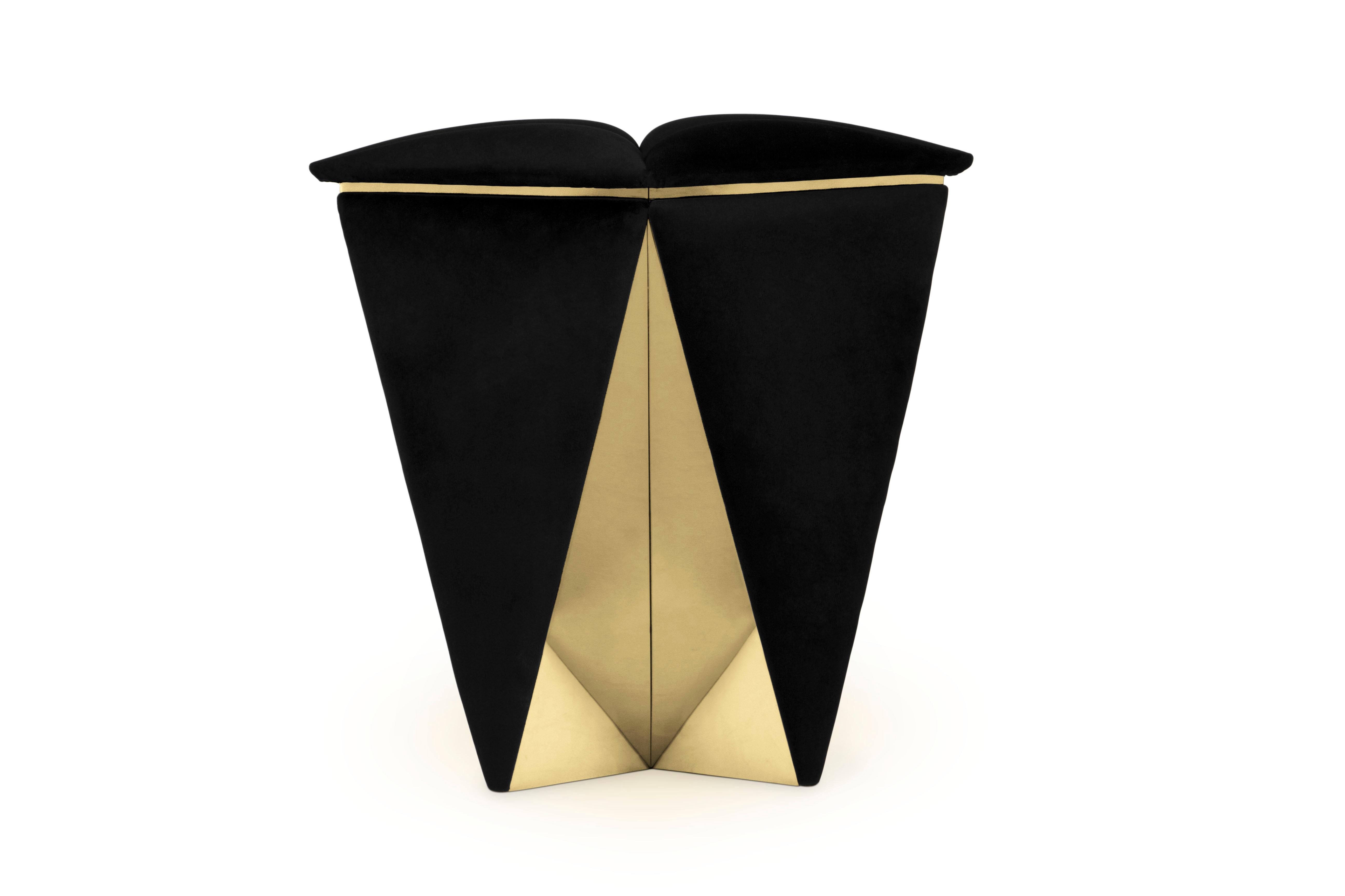 The Prisma stool is a symphony of meticulous proportions based on a simple square black velvet, created with the same empowering and passionate aesthetics in its design. The unified softness conceptions of well-defined geometric shapes end in a gold