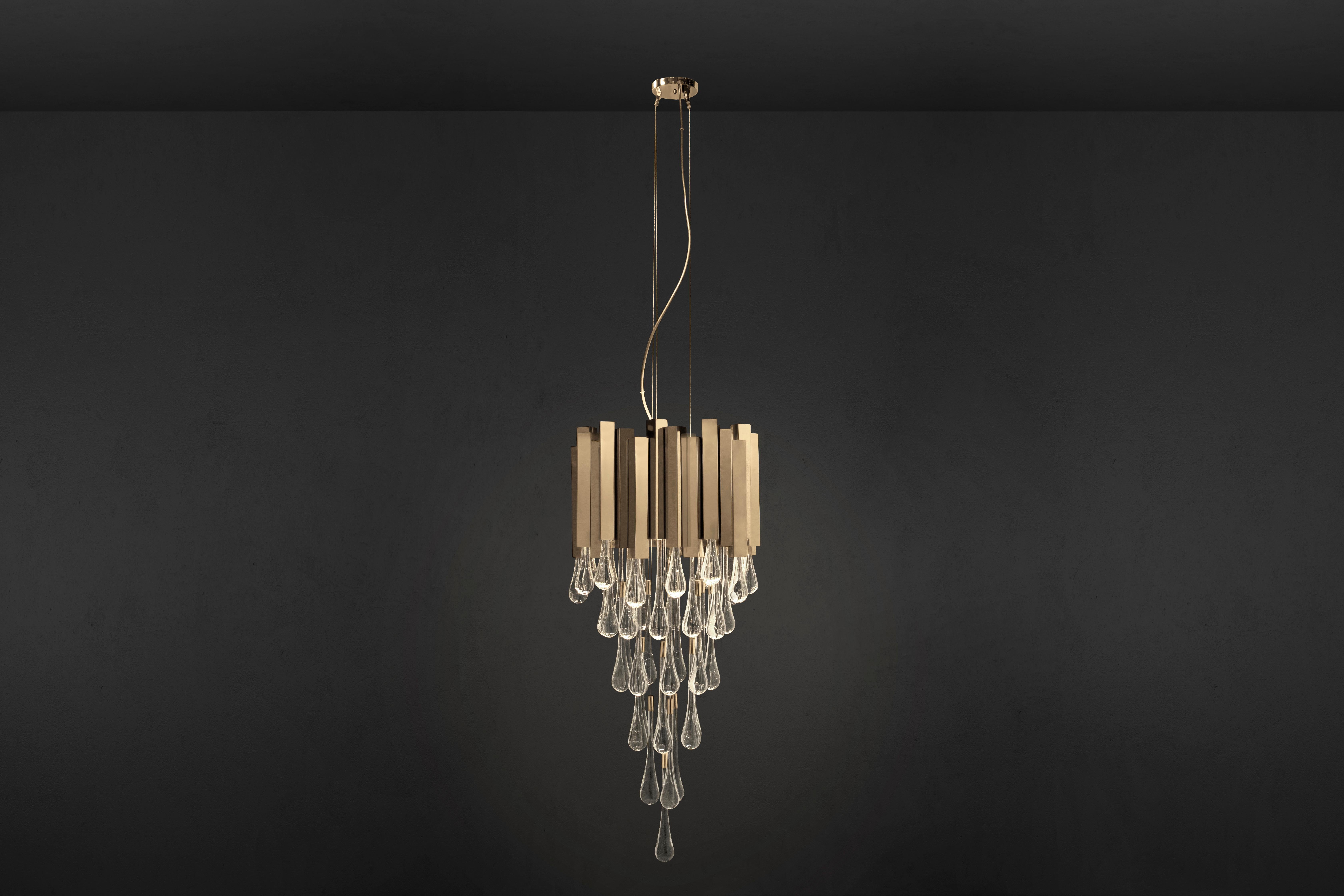 Contemporary Trump Pendant Light in Gold-Plated Brass with Crystal Glass Details For Sale