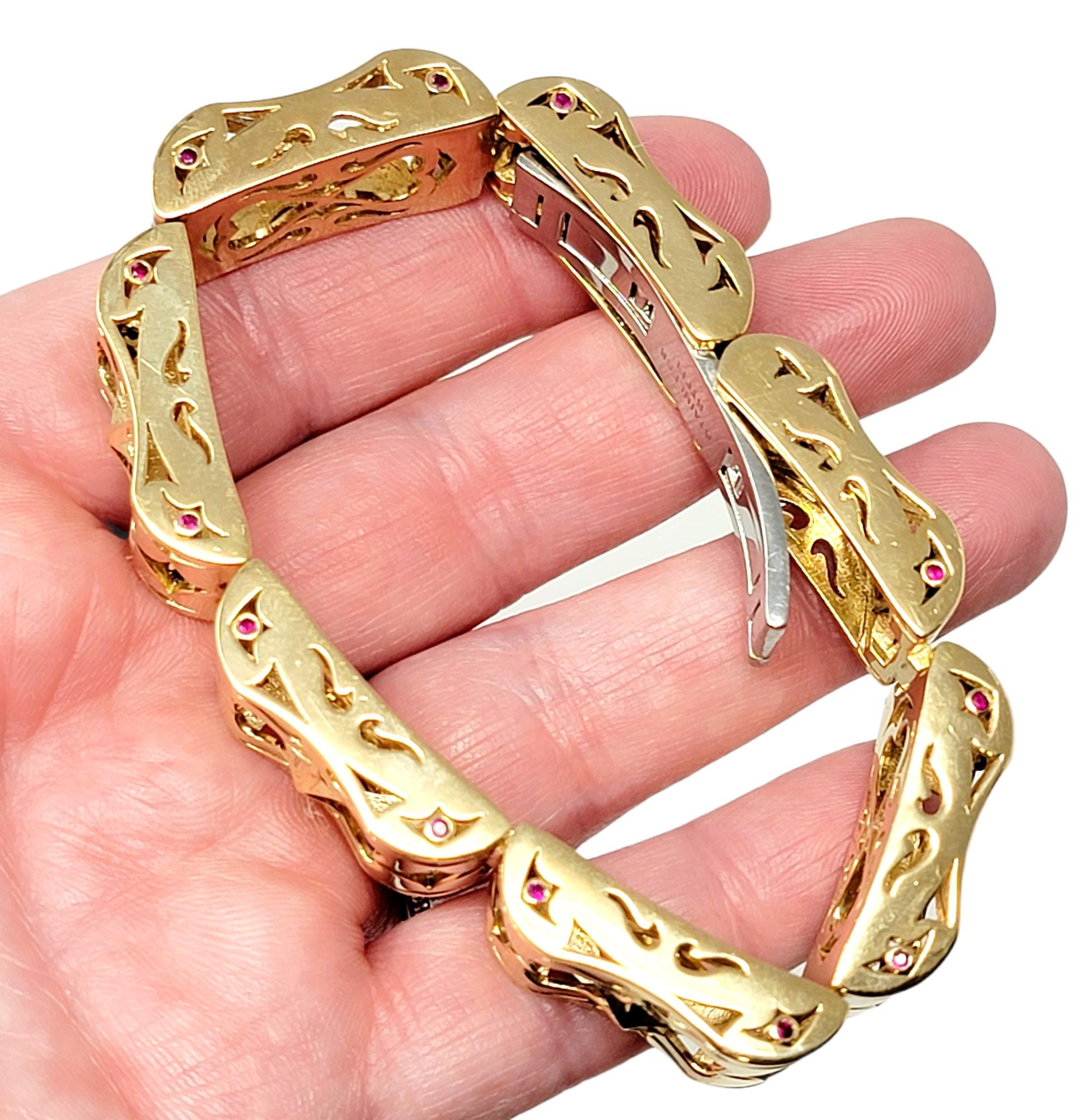 LUZ by Houman Custom 18 Karat Yellow Gold Chunky Link Bracelet with Rubies For Sale 6