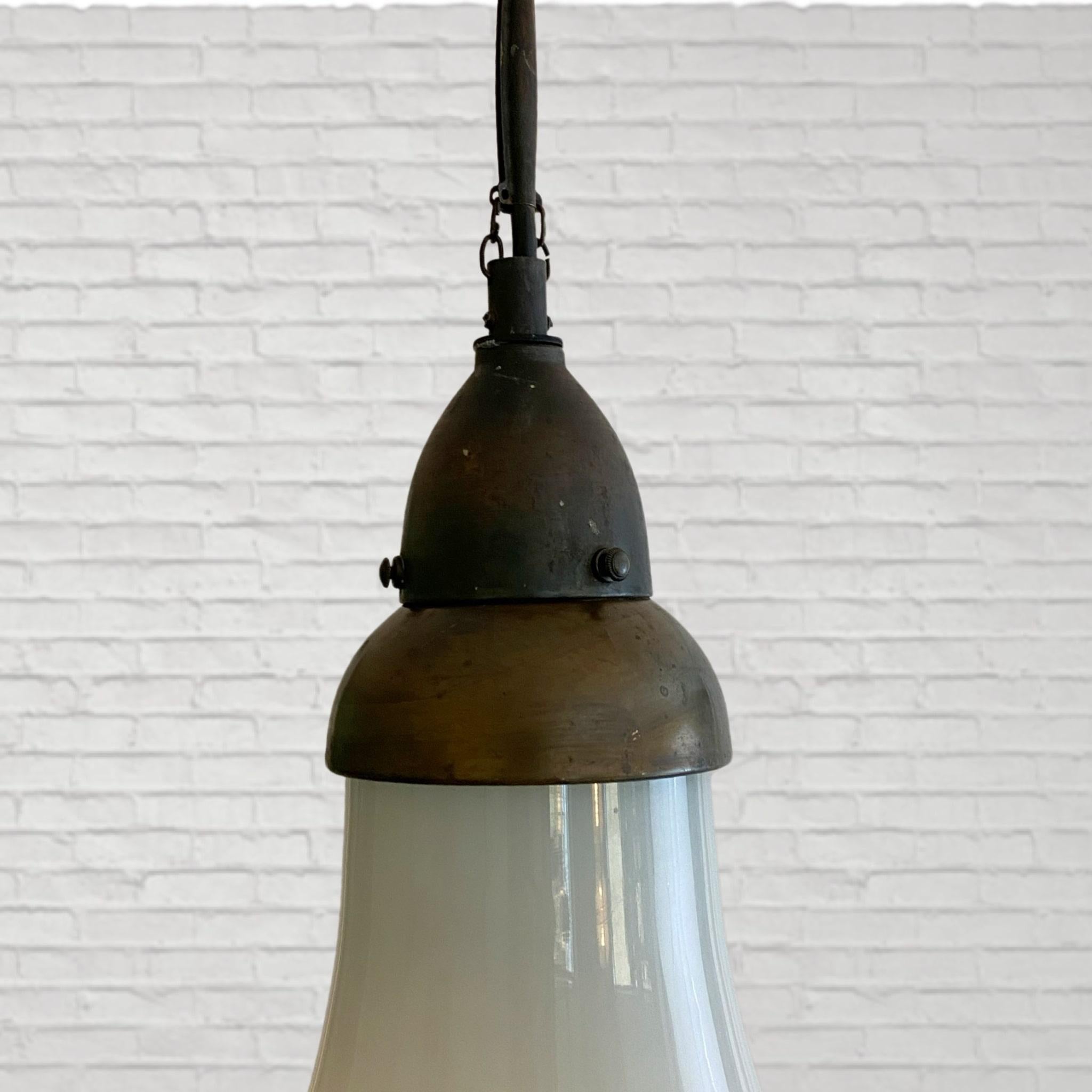Copper Luzette industrial modernist pendant lamp made from glass and copper, 1920s For Sale