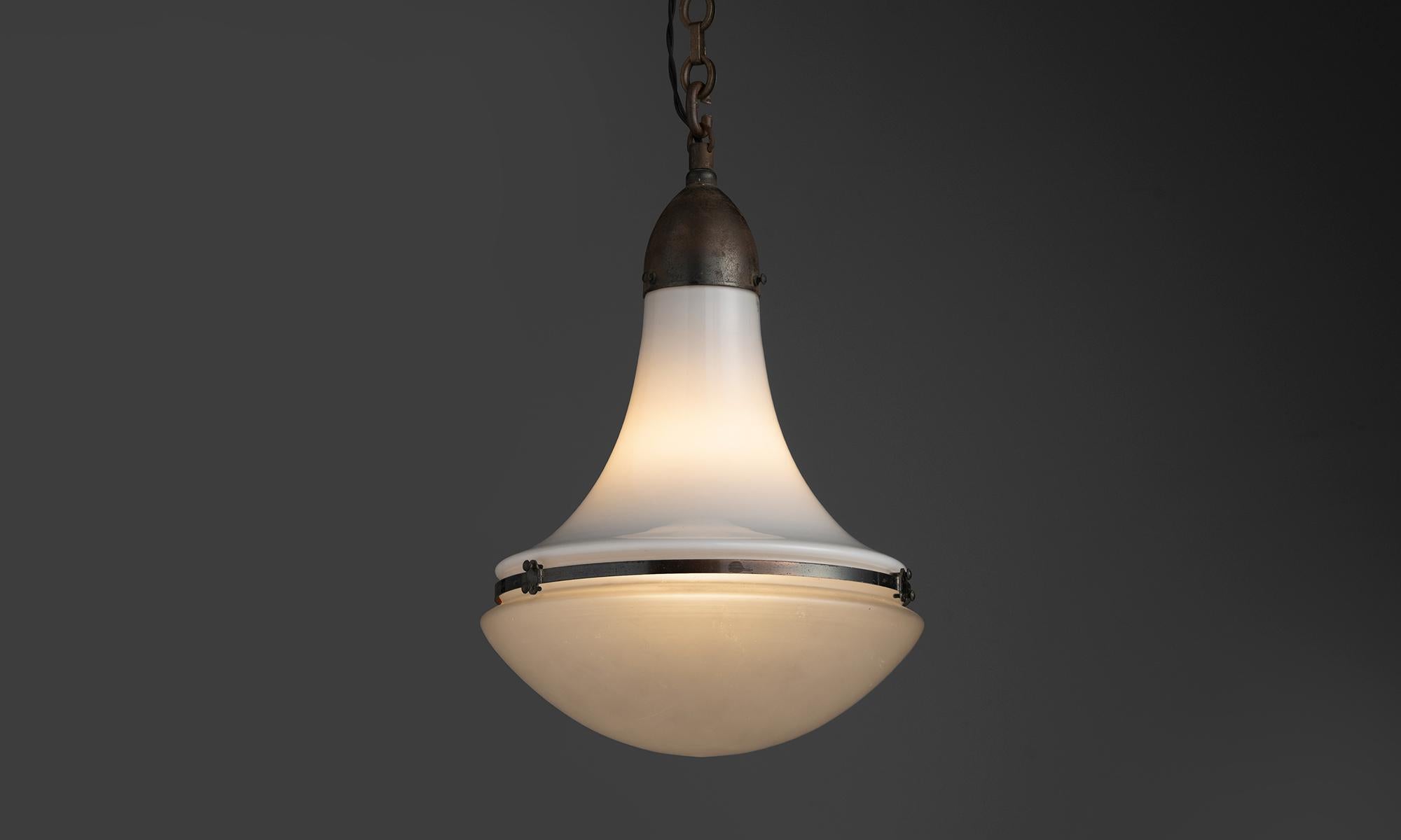 Luzette Pendant by Peter Behrens, Germany circa 1920 Bon état - En vente à Culver City, CA