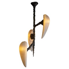 Suspension LV-426 Vertical 3 Diffusers en bronze coulé patiné, par William Guillon