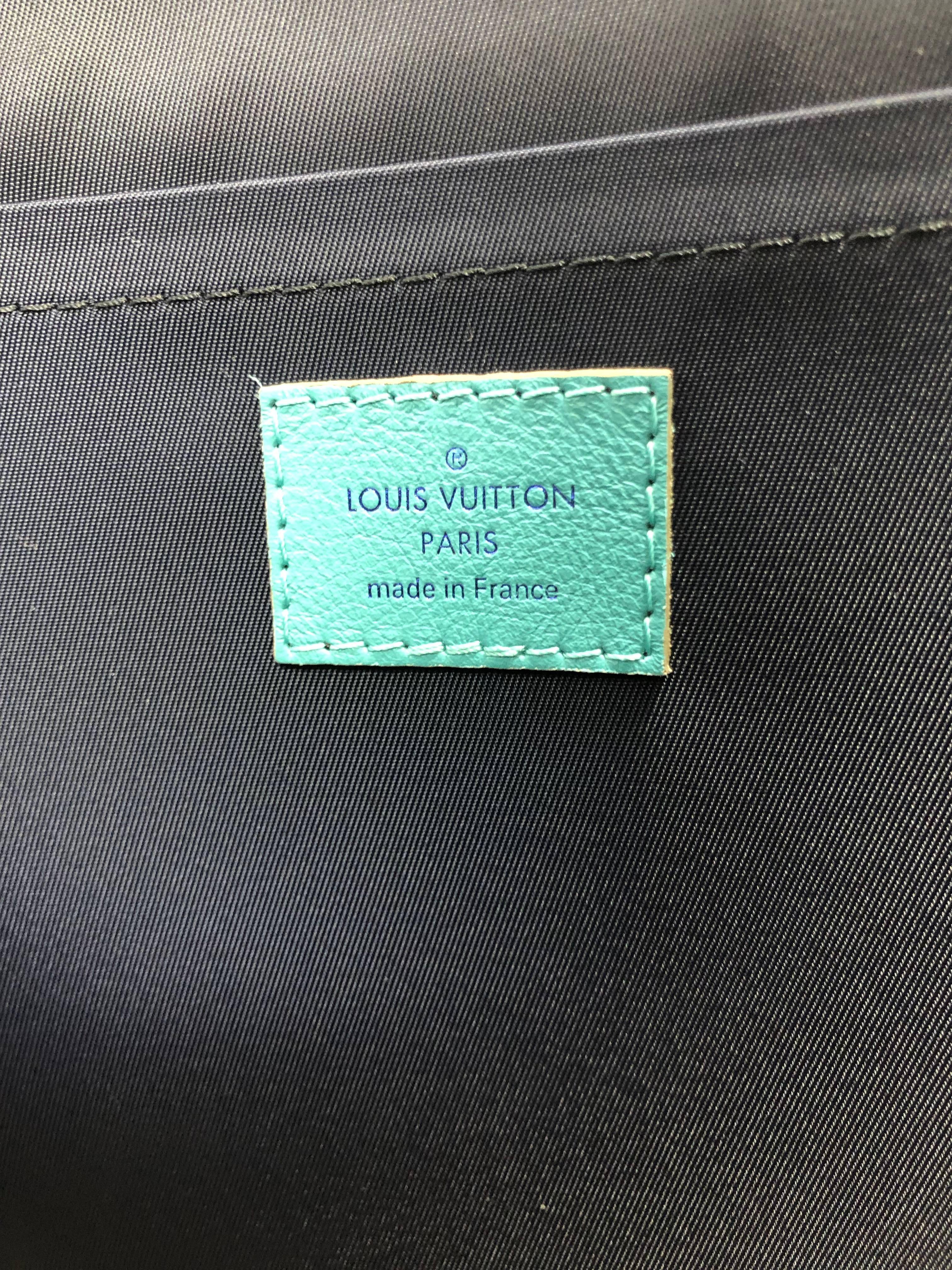 Louis Vuitton Pacific Blue Apollo pochette  1