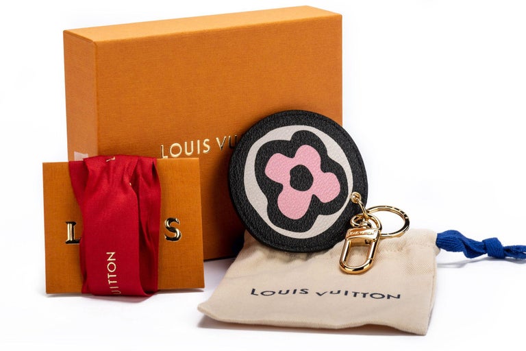 Preloved Limited Edition Louis Vuitton Square Illustre Bag Charm