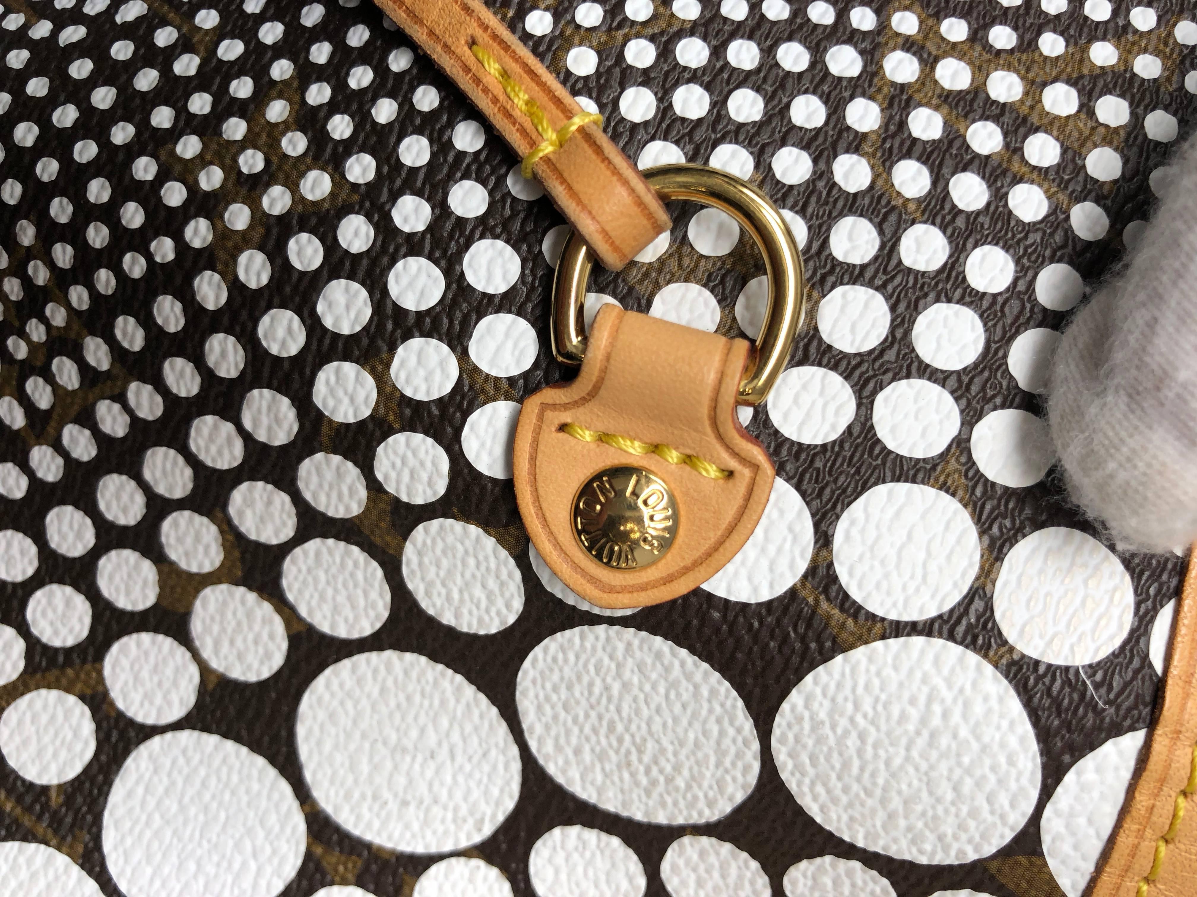 LV Yayoi Kusama White Neverfull MM 3