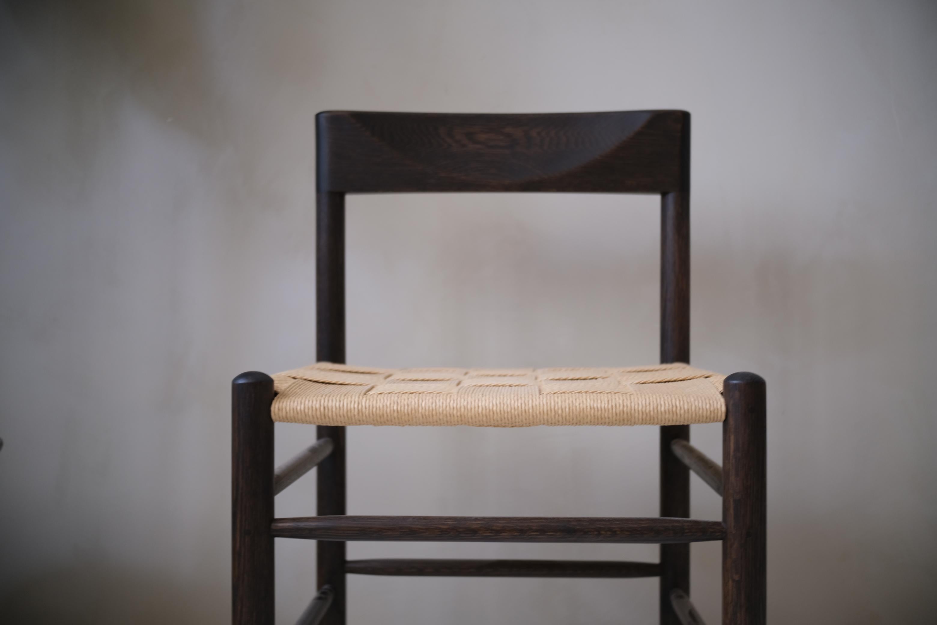 Hand-Crafted LW Chair 003 – Modern Handcrafted Shaker-style Solid Wood Dining Chair For Sale