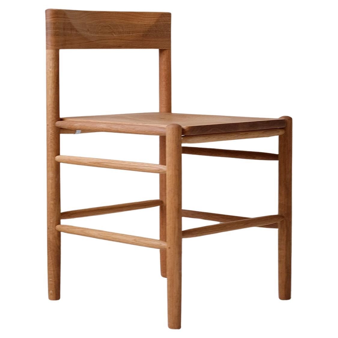 LW Chair 006 – Modern Handcrafted Shaker-style Solid Wood Dining Chair