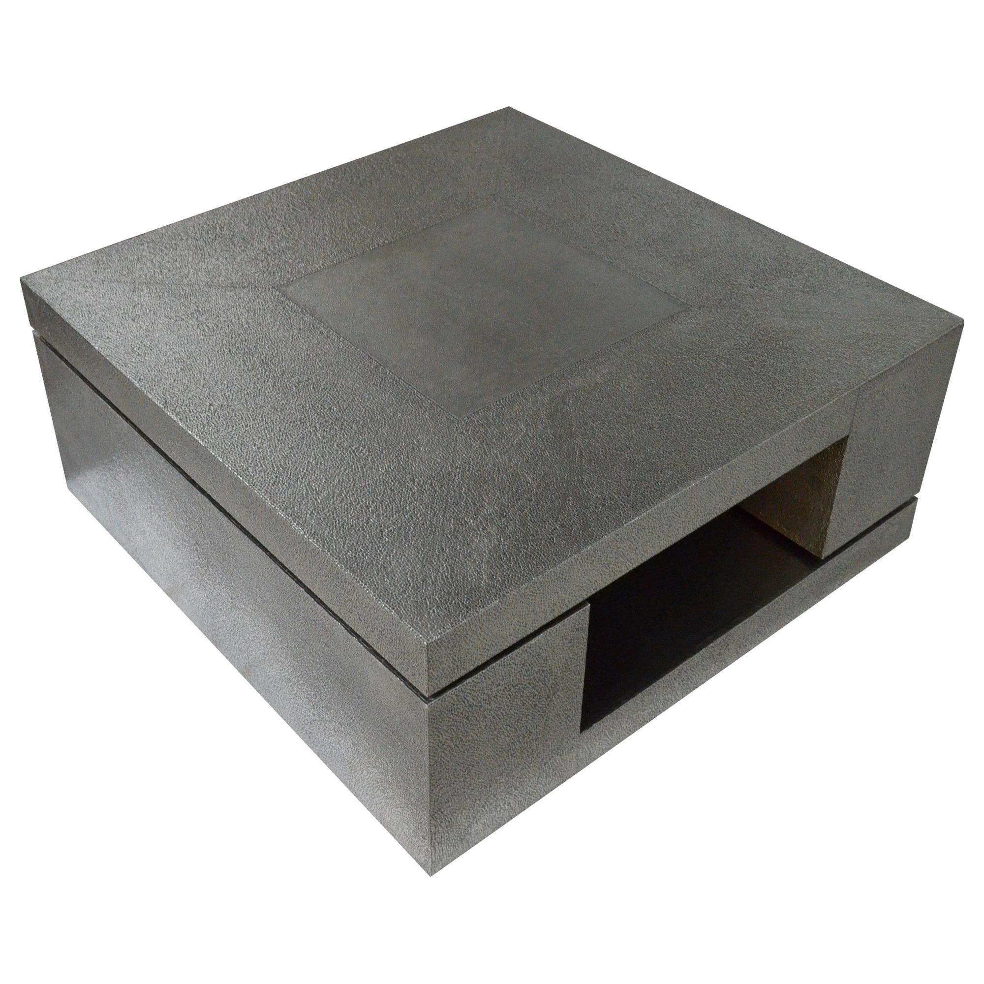 Table LX2 en bronze blanc vieilli recouvert d'un revêtement en MDF par Stephanie Odegard