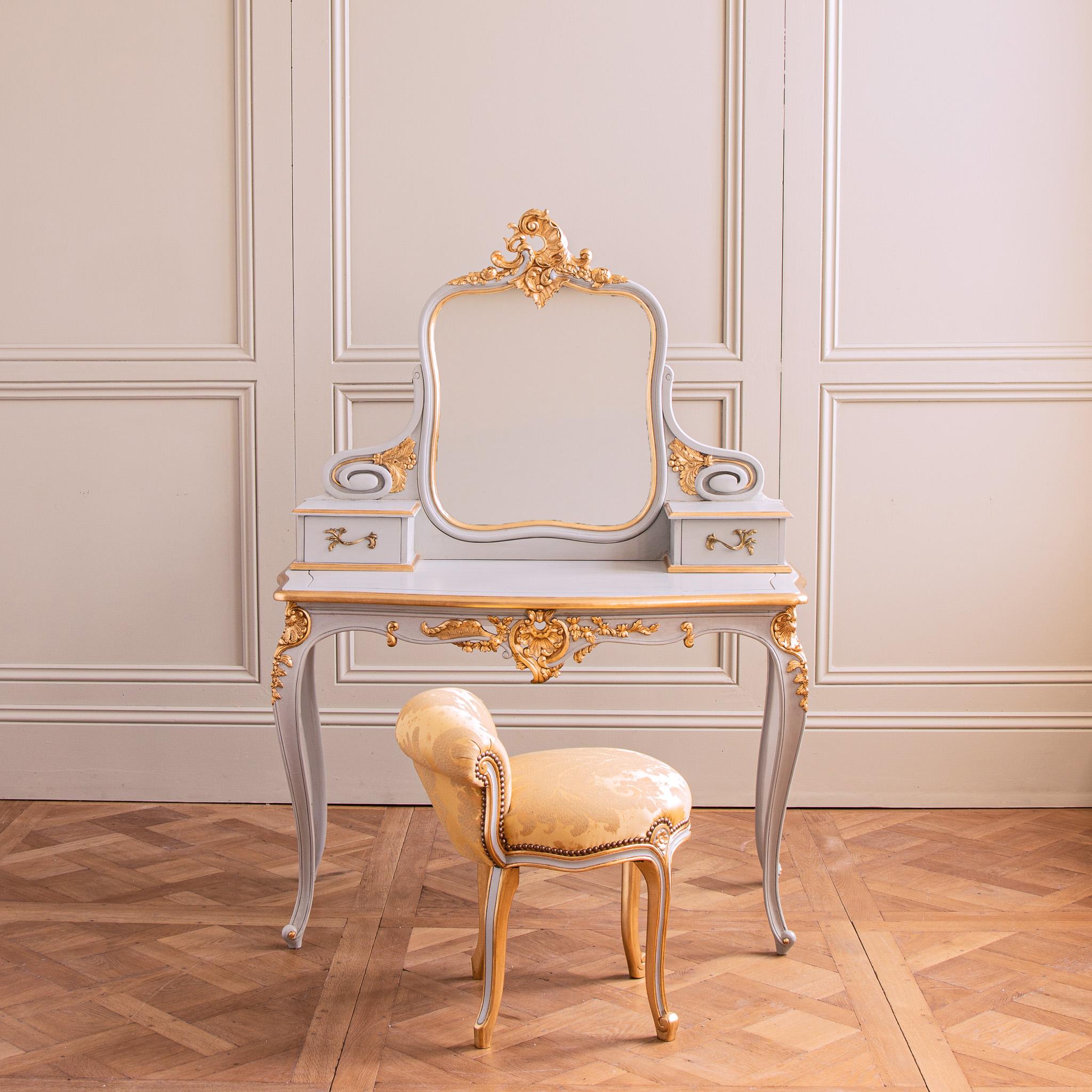 Louis XV Table de coiffeuse style LXV en vente