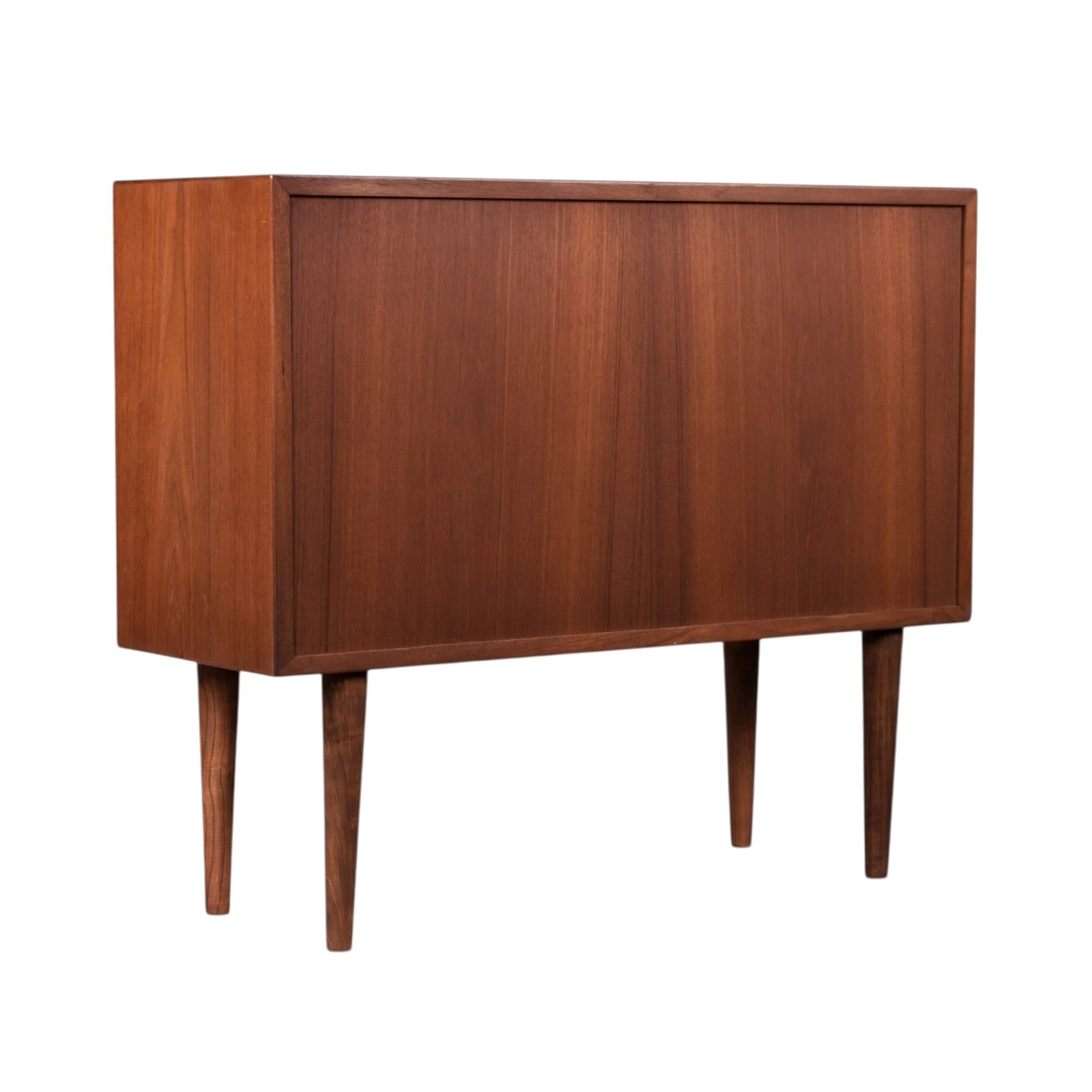 Lyby Mobler Armadio e libreria modulare danese moderna in teak in vendita 7