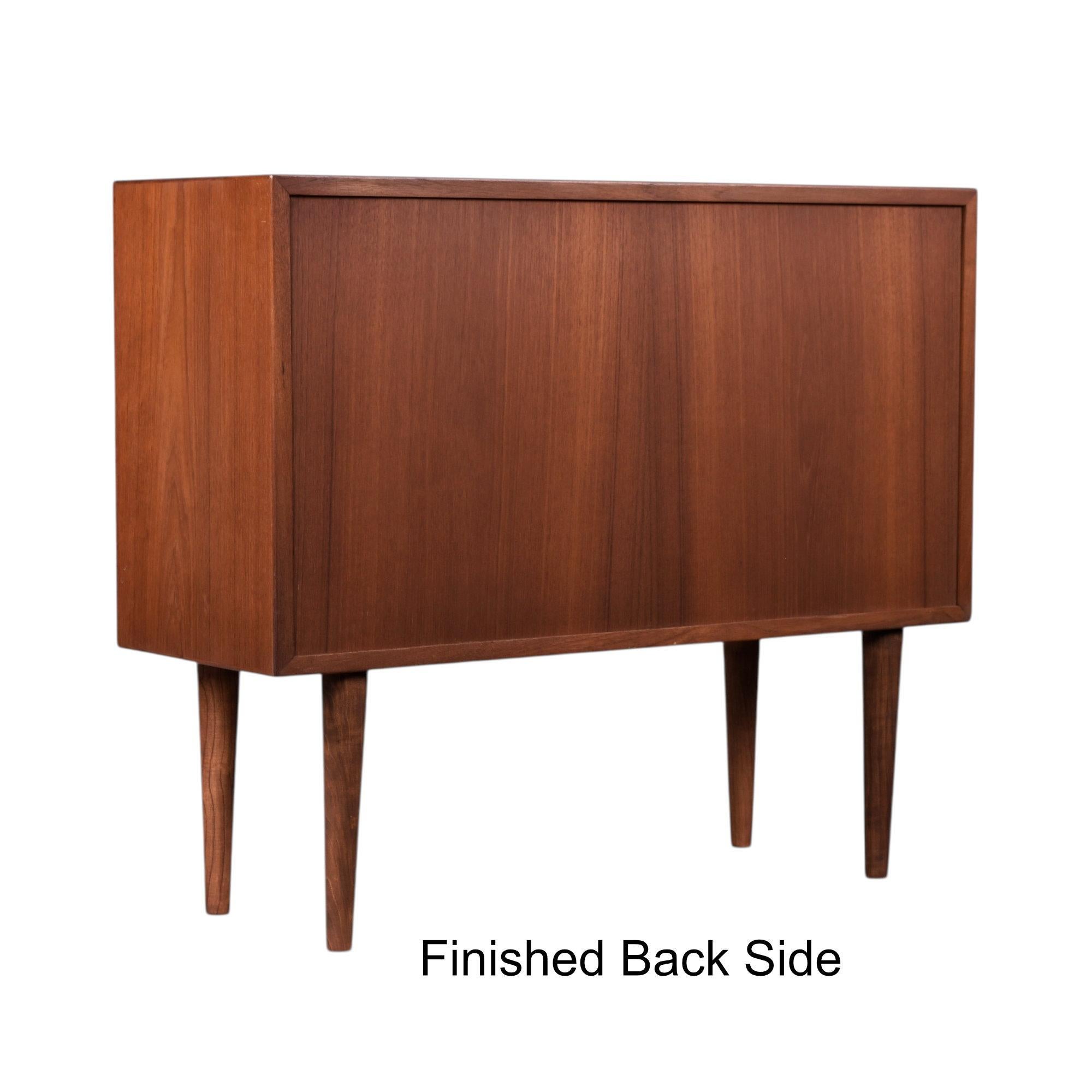 Lyby Mobler Armadio e libreria modulare danese moderna in teak in vendita 8