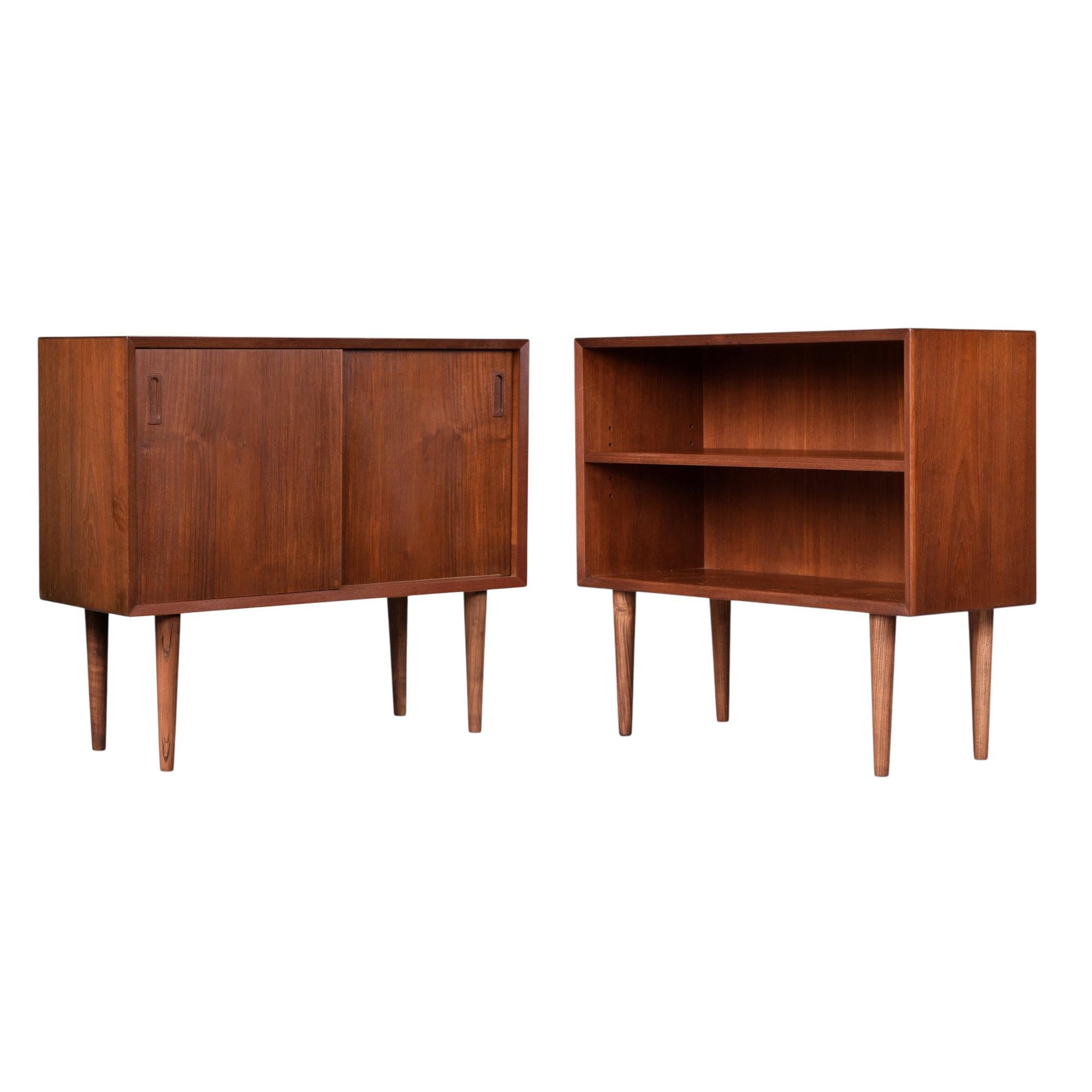 Danese Lyby Mobler Armadio e libreria modulare danese moderna in teak in vendita