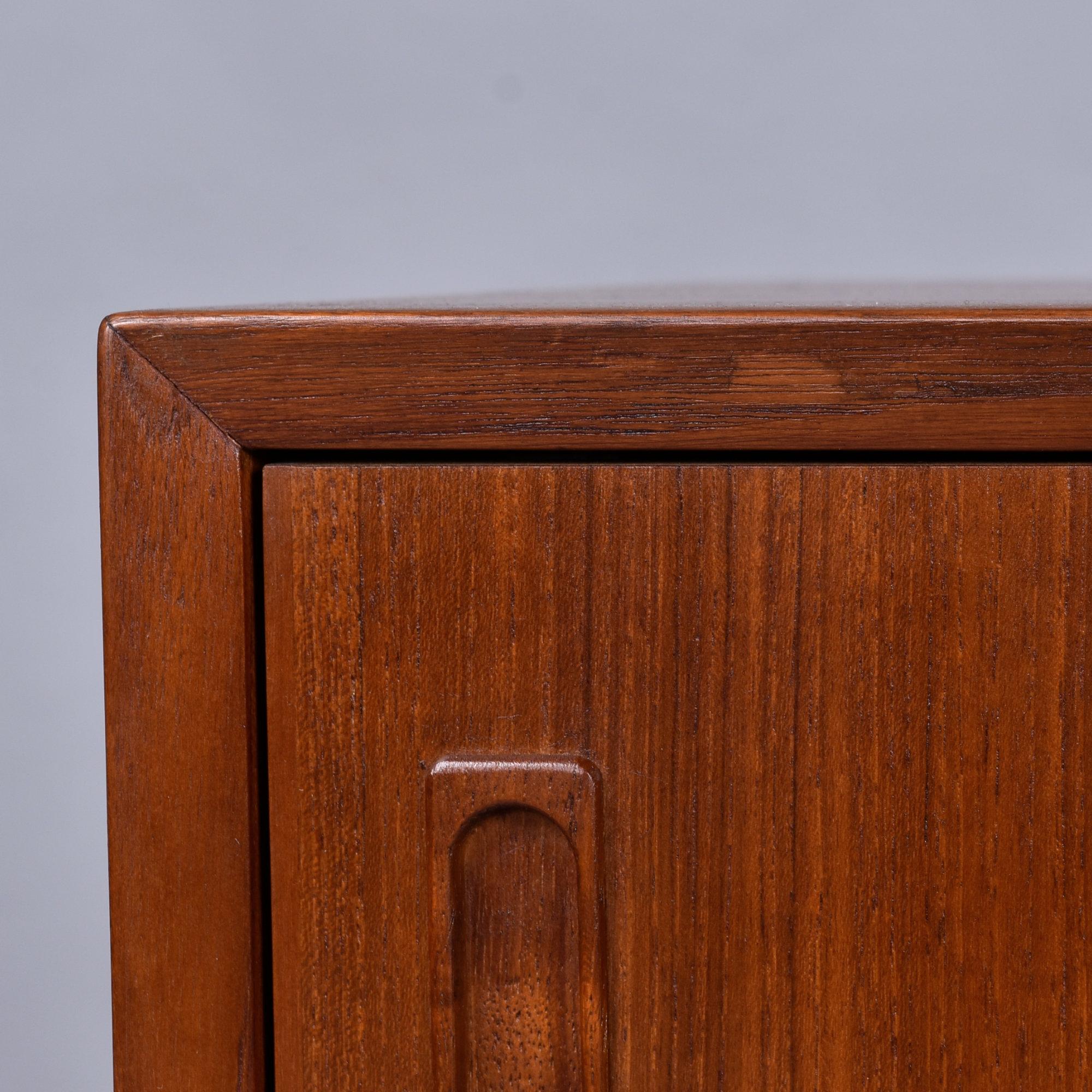 Lyby Mobler Armadio Moderno Danese in Teak con Anta Scorrevole in vendita 13