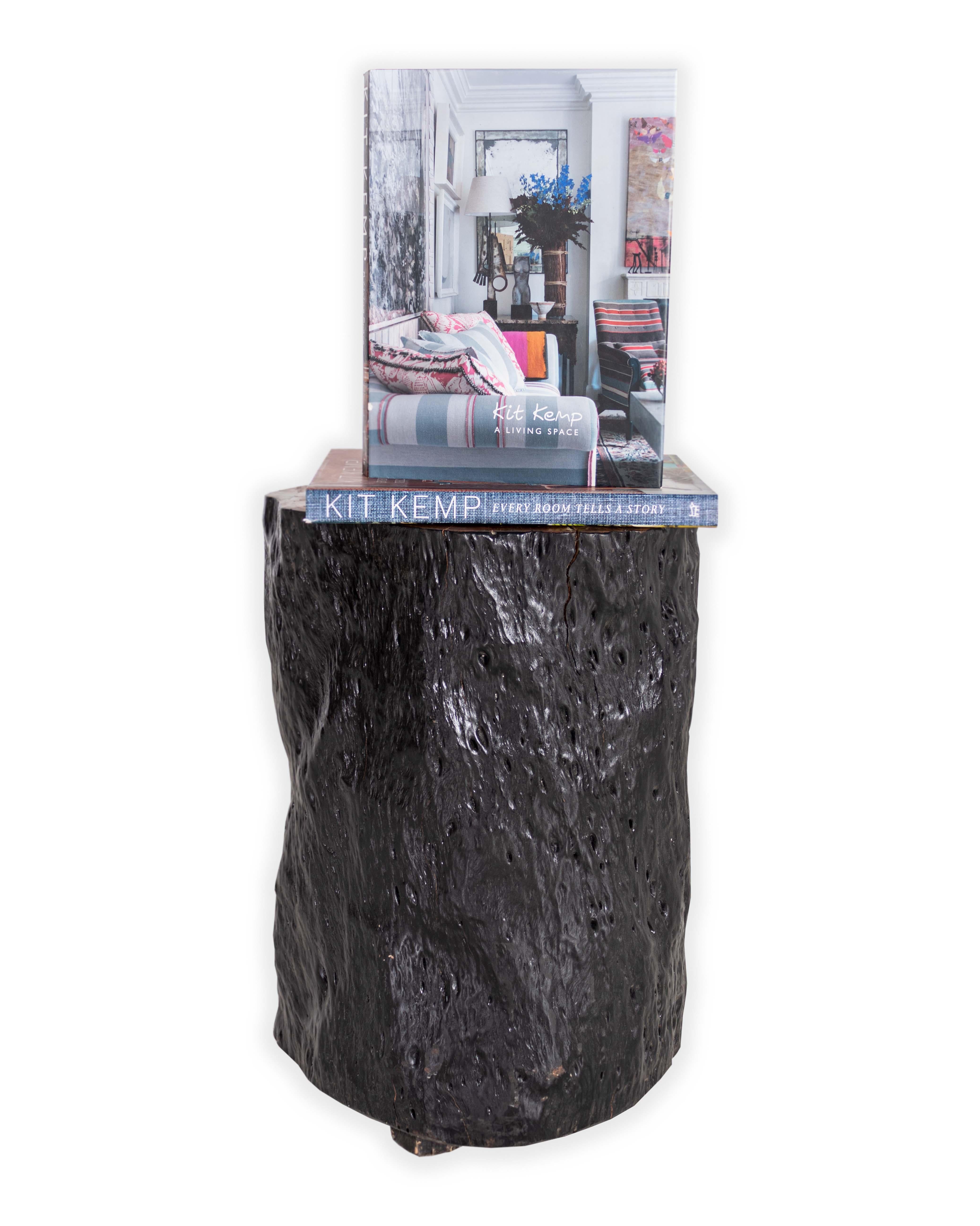 Lychee Wood Stump End Table In Good Condition In Dallas, TX
