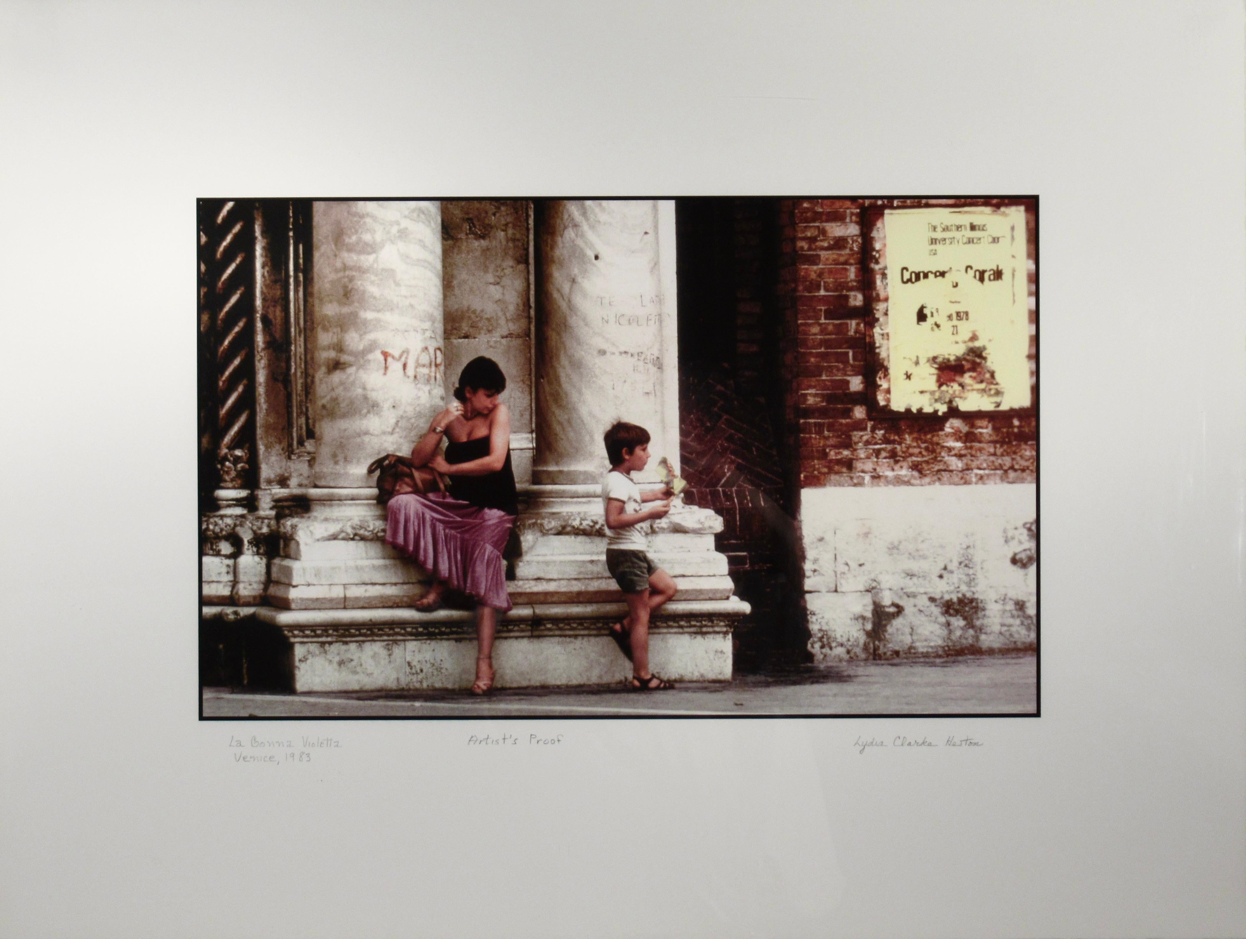 La Bonna Violetta, Venise - Photograph de Lydia Clarke Heston