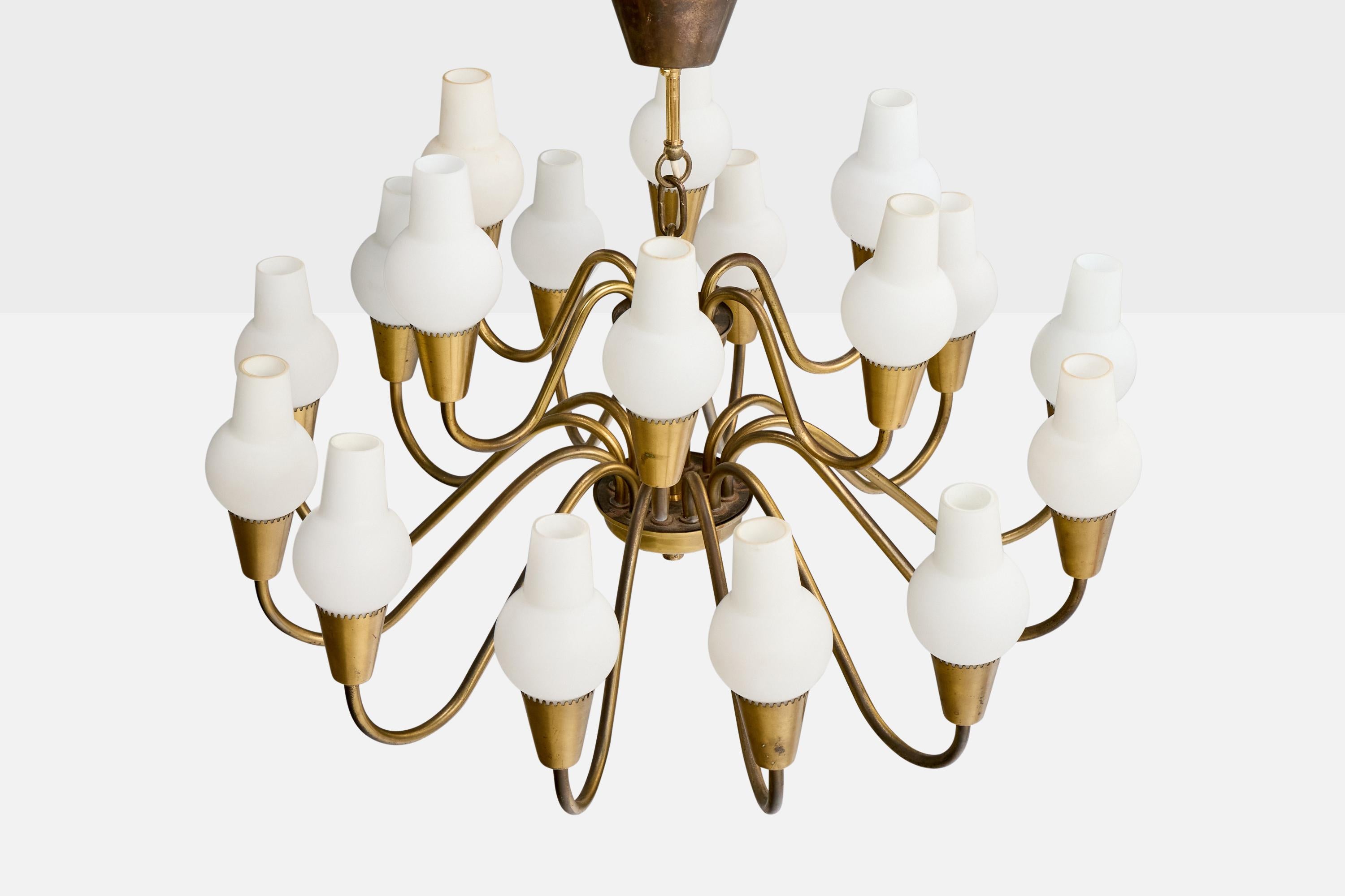 Danois Lyfa, lustre, laiton, verre, Danemark, années 1950 en vente