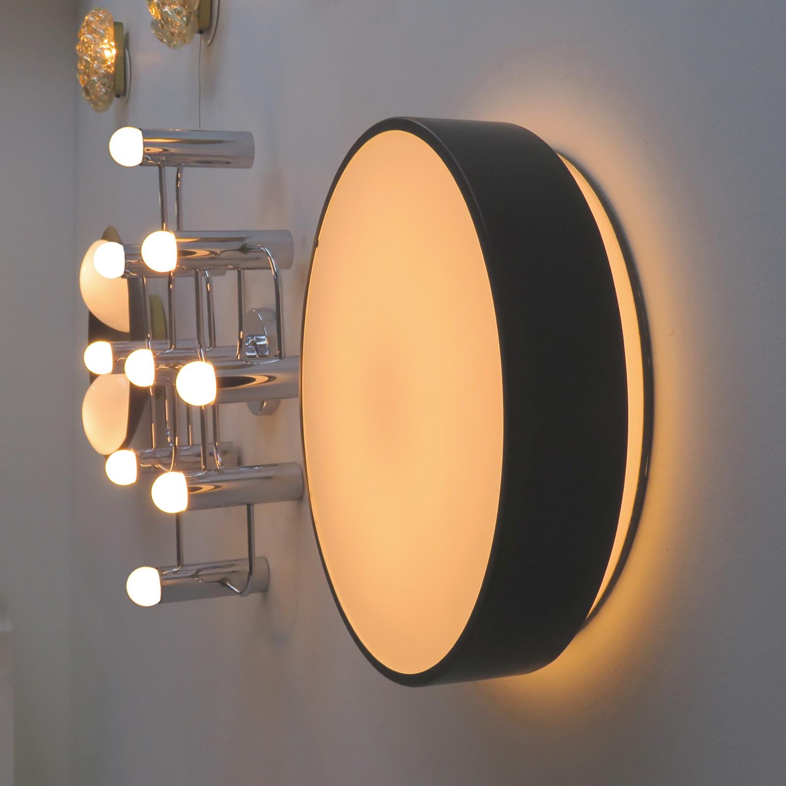 Lampes encastrées Lyfa, 1972 en vente 1