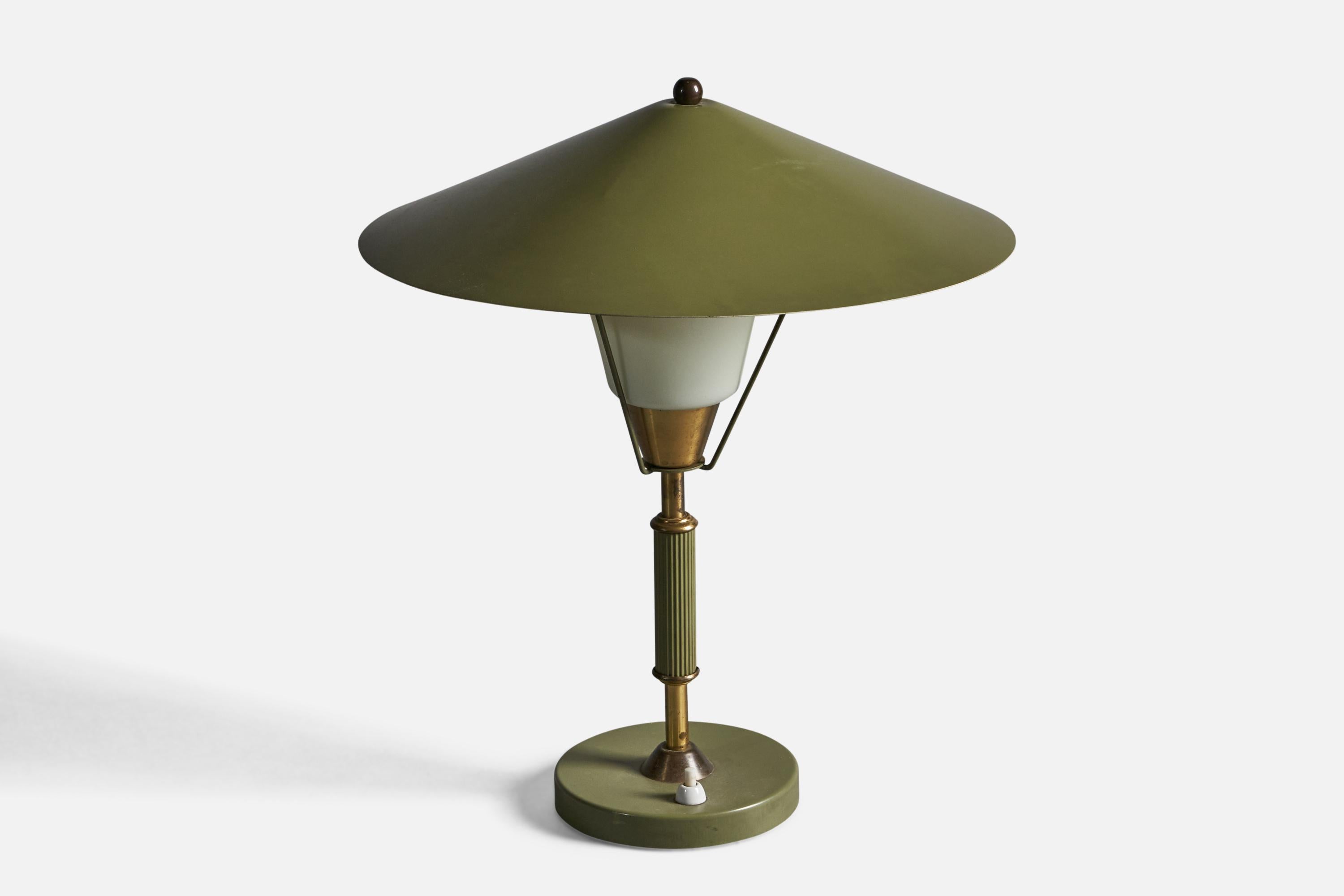 Lyfa, Tischlampe, Messing, Metall, Opalglas, Dänemark, 1940er Jahre (Moderne der Mitte des Jahrhunderts) im Angebot