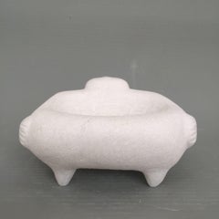 Figure en forme de lyre sculptée à la main en marbre par Tom Von Kaenel