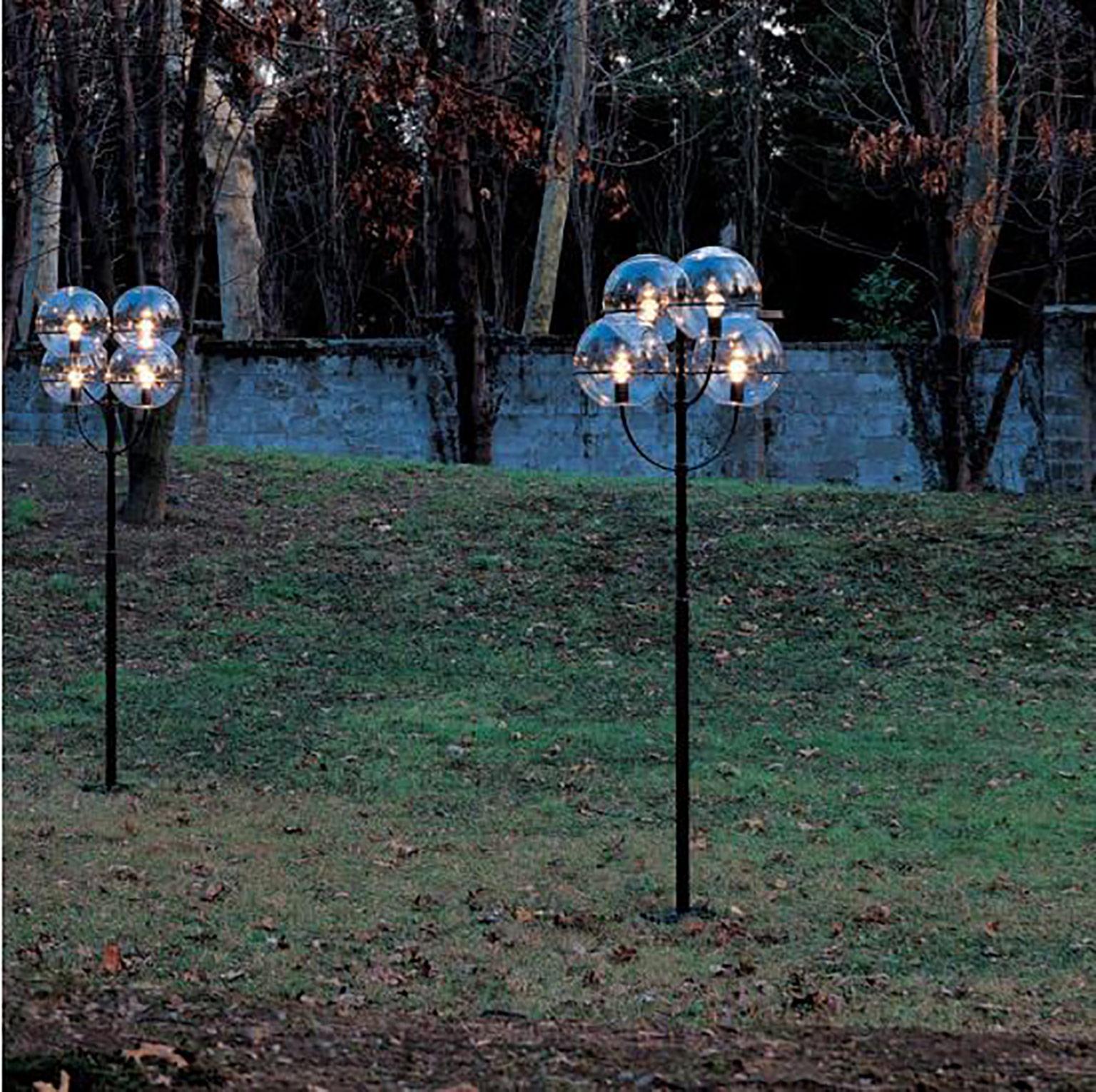 Lacquered Lyndon 350 Outdoor Lamp by Vico Magistretti for Oluce