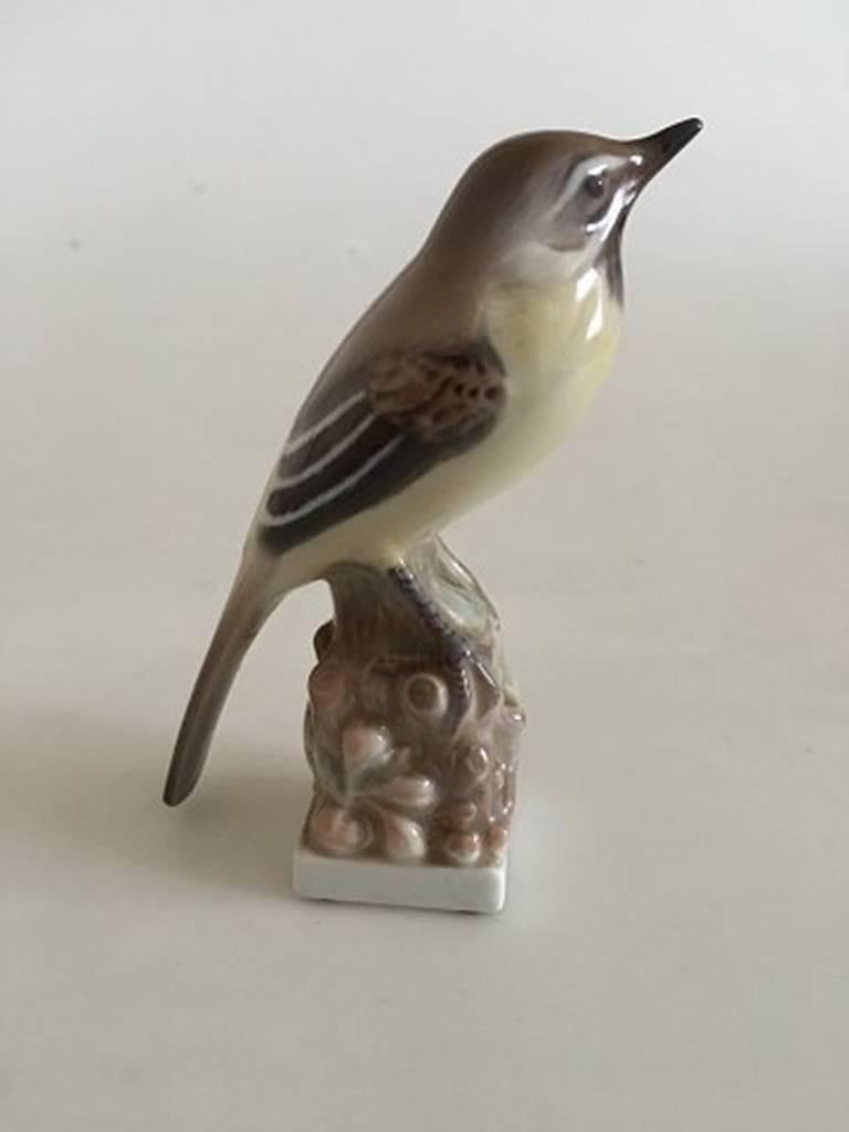 Lyngby bird figurine #78. Measures 11.5cm and is in good condition.