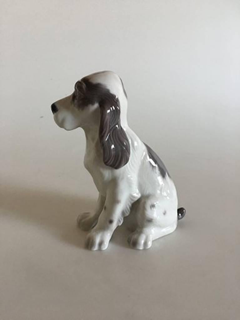 Lyngby porcelain figurine of sitting dog #85. Measures: 14.5 cm H (5 45/64 in). In perfect condition.
