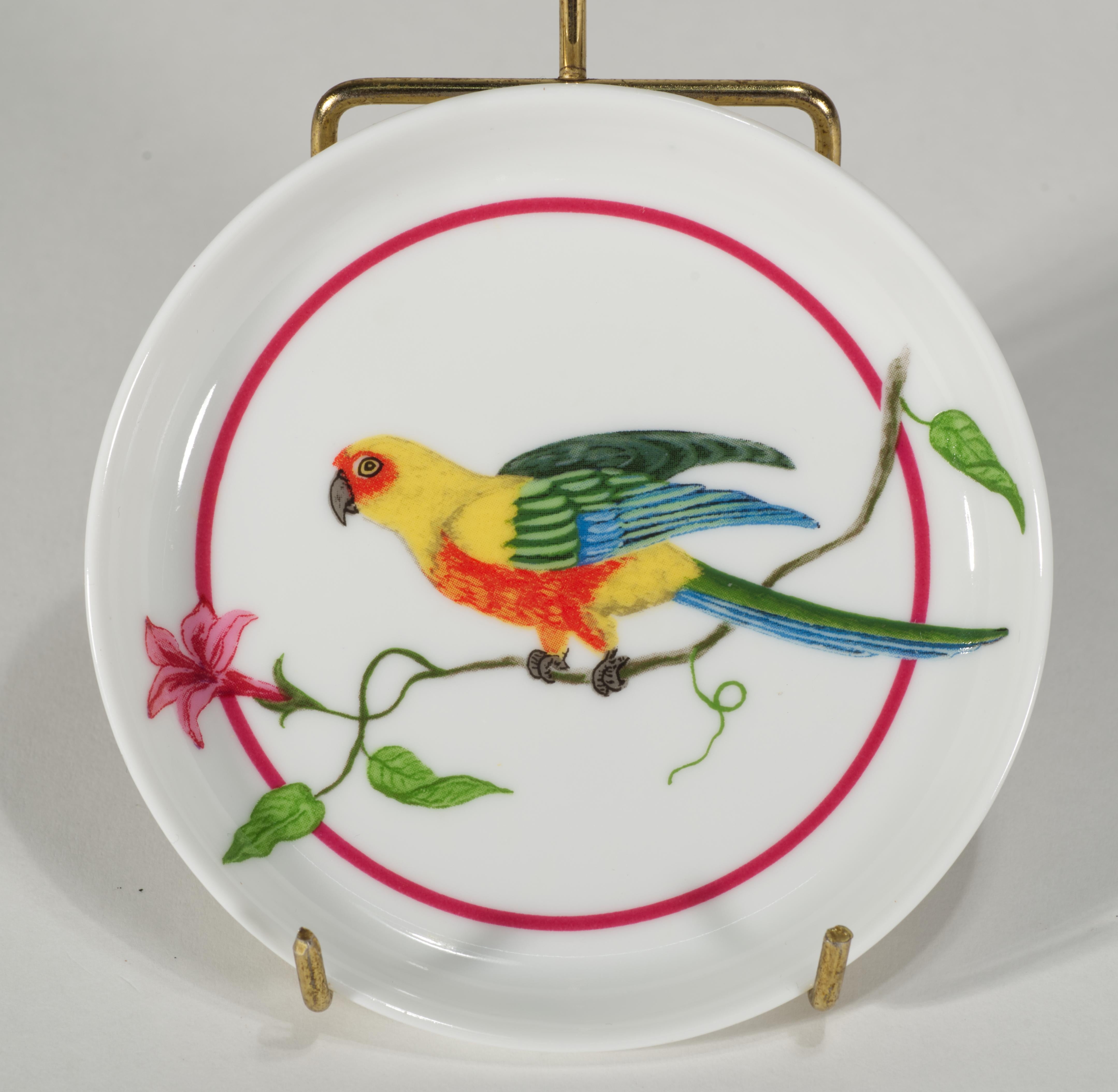 Lynn Chase Parrots of Paradise Set 4 Porcelain Coasters in Box In Good Condition For Sale In Clifton Springs, NY