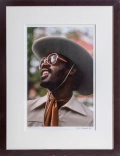Stevie Wonder, photographie couleur encadrée par Lynn Goldsmith