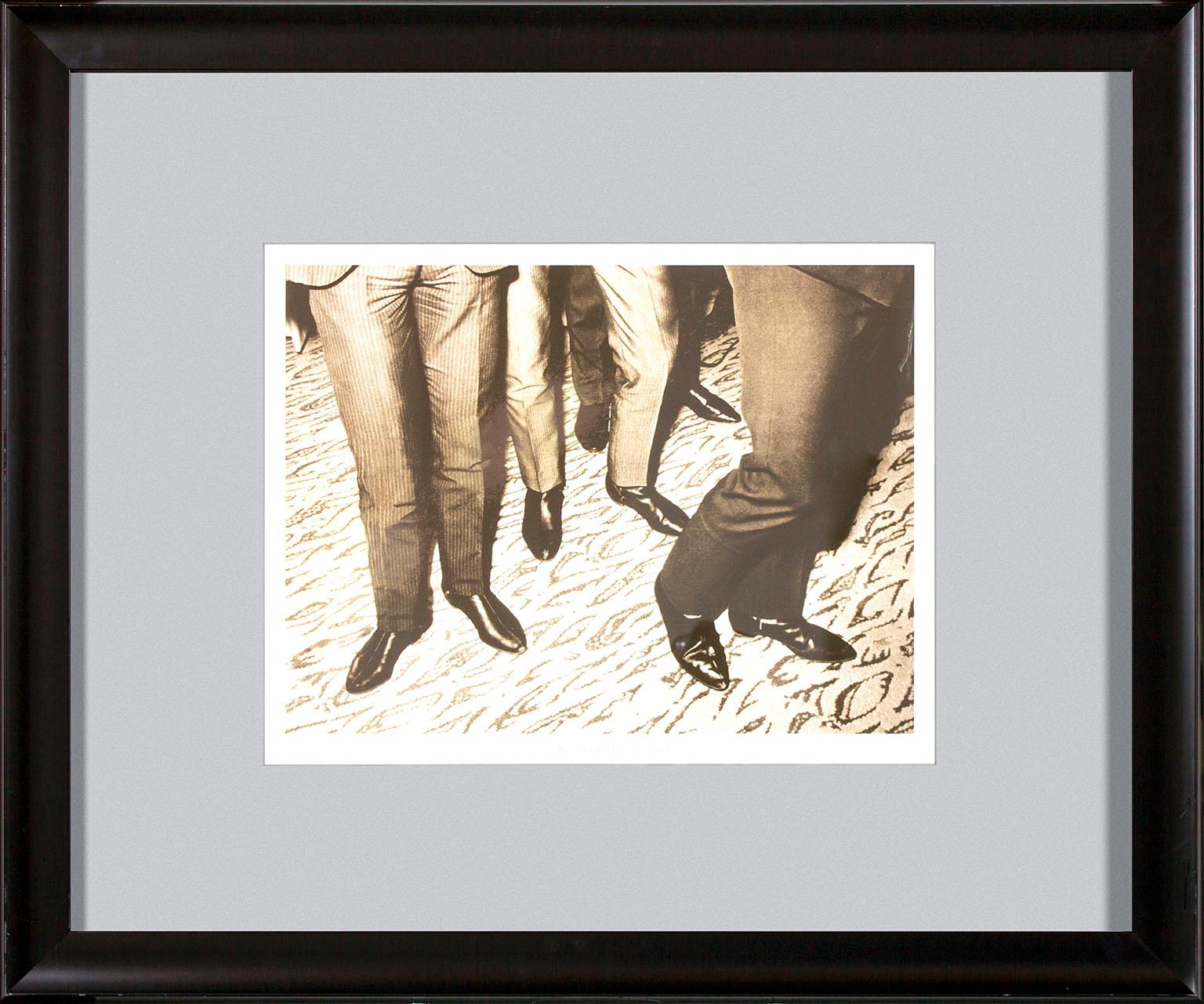 Gerahmte Schwarz-Weiß-Fotografie "The Beatles" von Lynn Goldsmith. Bildgröße: 14 x 18 1/2 Zoll. Dieses Foto wurde früher in einem Gästezimmer des ursprünglichen Hard Rock Hotels und Casinos in Las Vegas, Nevada, ausgestellt und wird mit einem