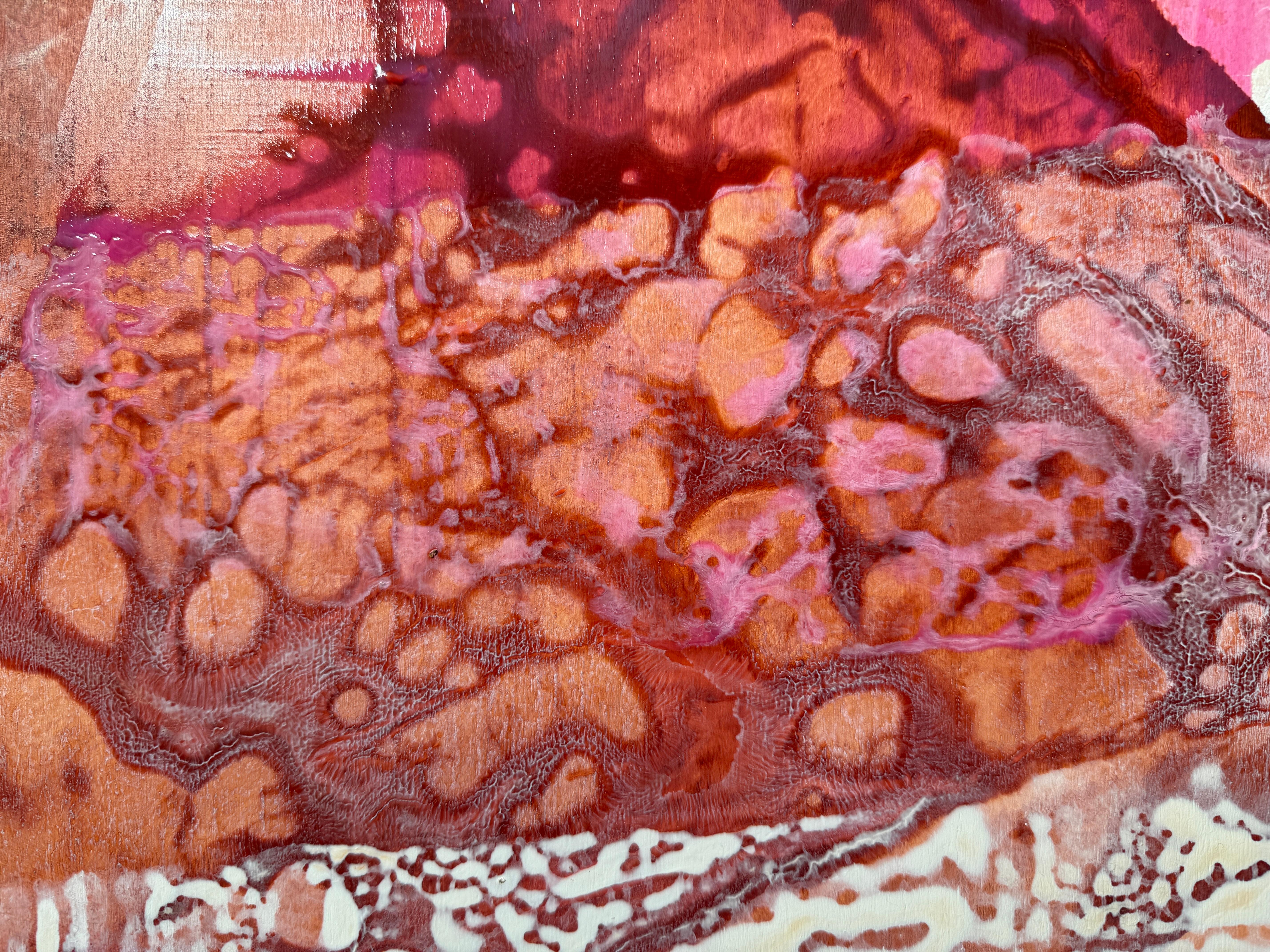 Rose e gocce di pioggia - Painting Astratto di Lynn Sanders