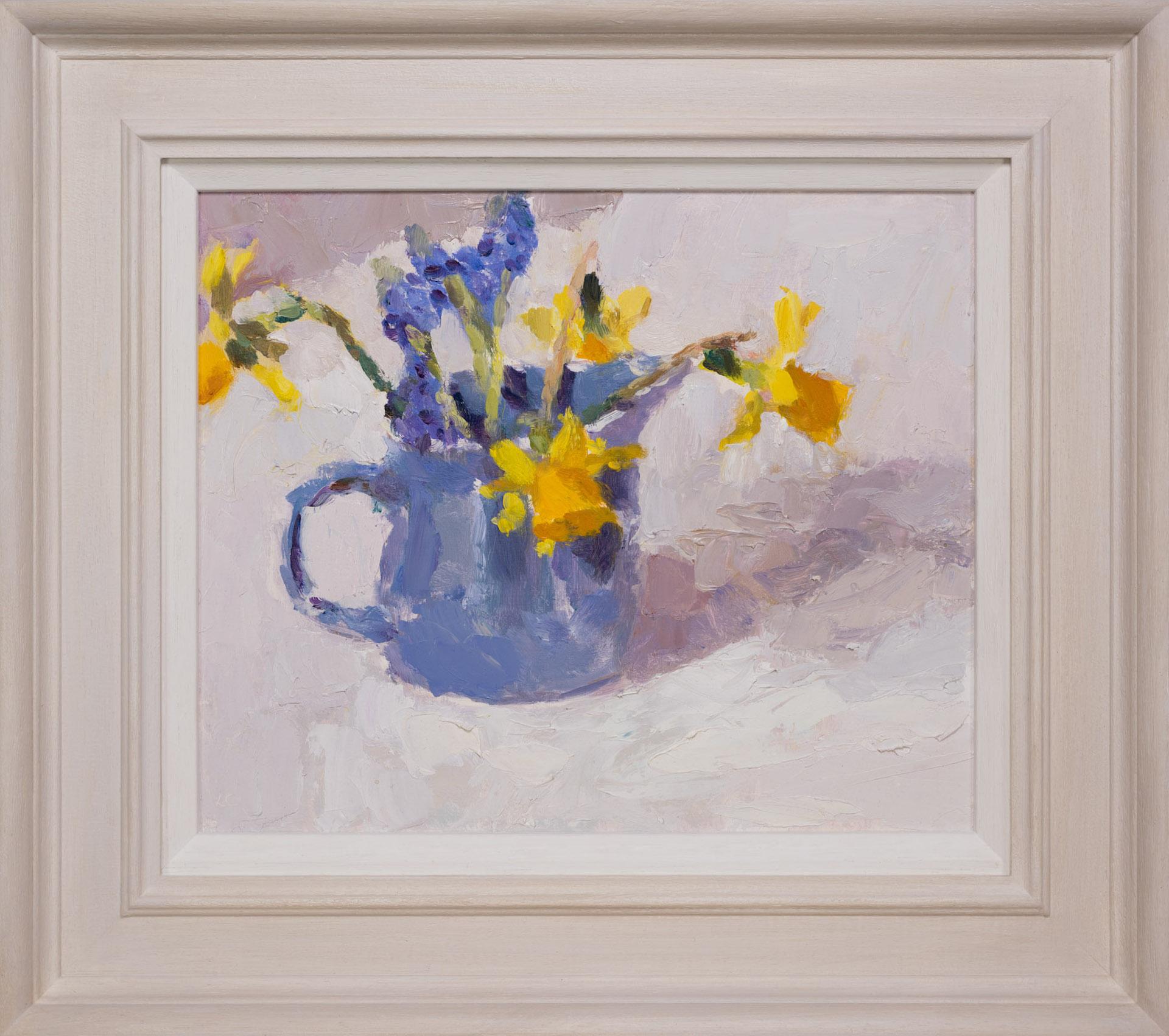 Grape Hyacinths and Daffodils in a Blue Jug BY LYNNE CARTLIDGE, Original Art - Painting by Lynne Cartlidge