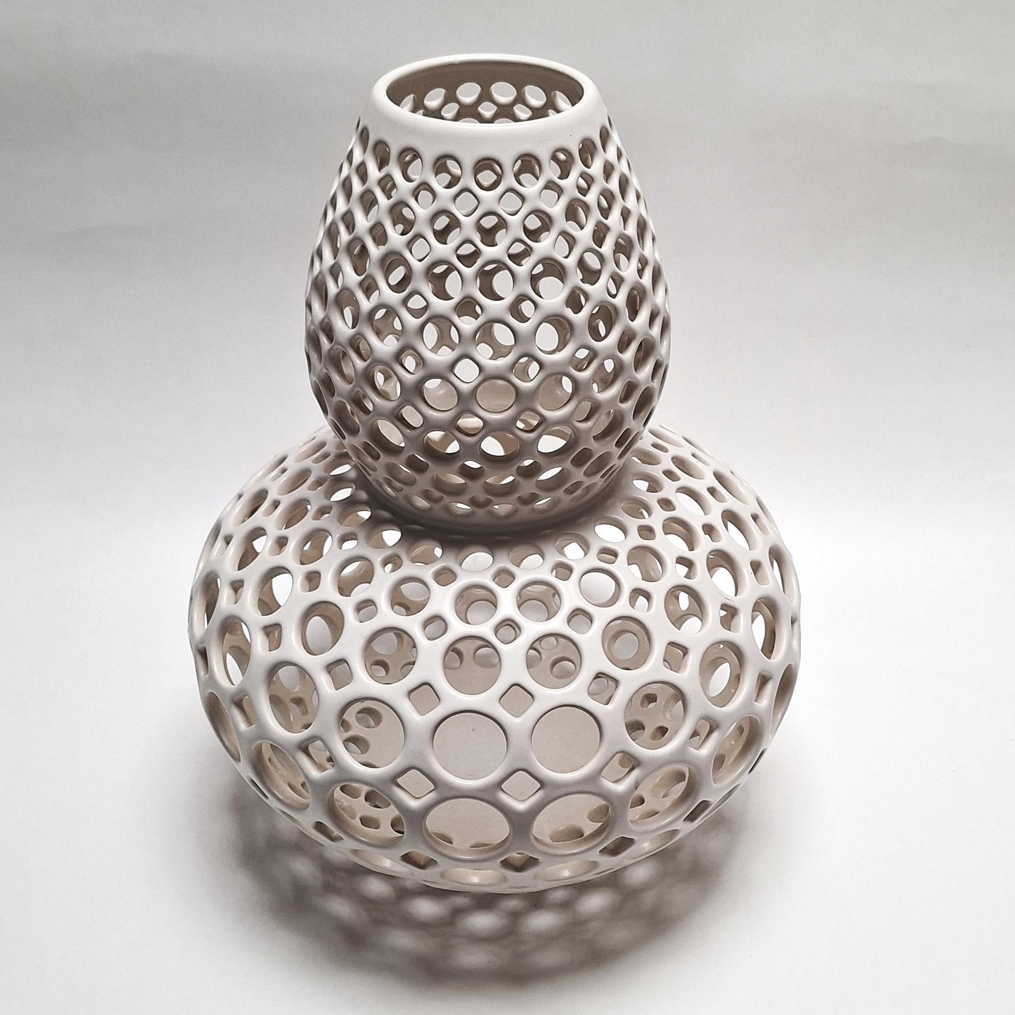Lynne Meade Abstract Sculpture - Double Gourd Round Lace White - contemporary modern ceramic vessel object