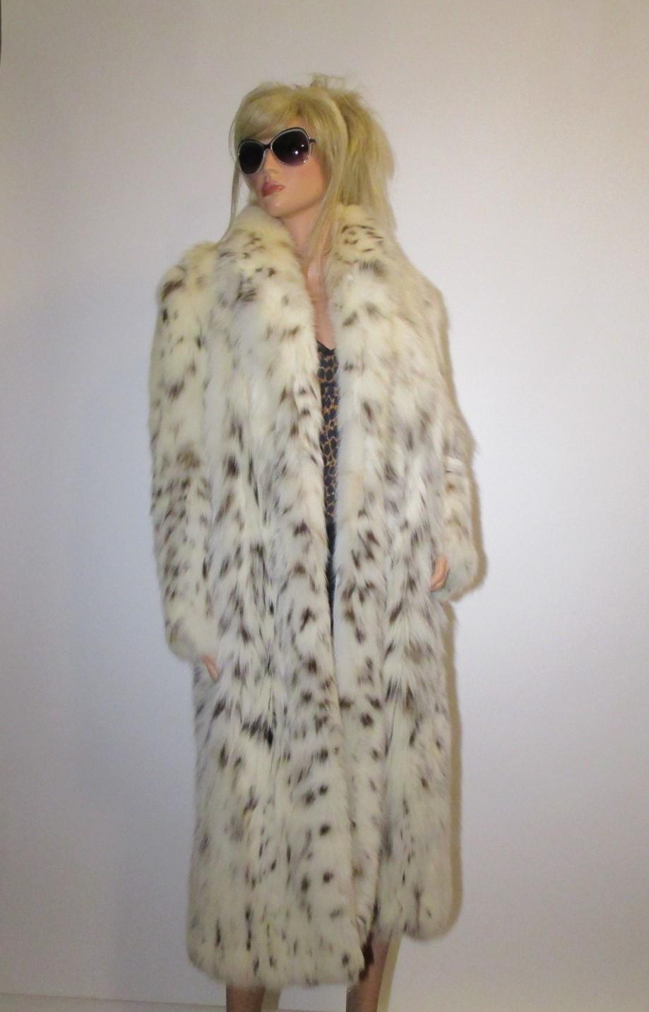 Women's Lynx Belly Fur Coat Full Length Somper Couture Beverly Hills  For Sale