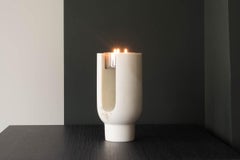 Vase et bougeoir à fleurs en marbre Lyra Calacatta et bougeoir de Dan Yeffet