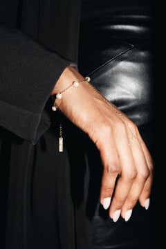 Lyra Pearl Draped Handkette aus 14K Gold mit Swarovski-Perlen