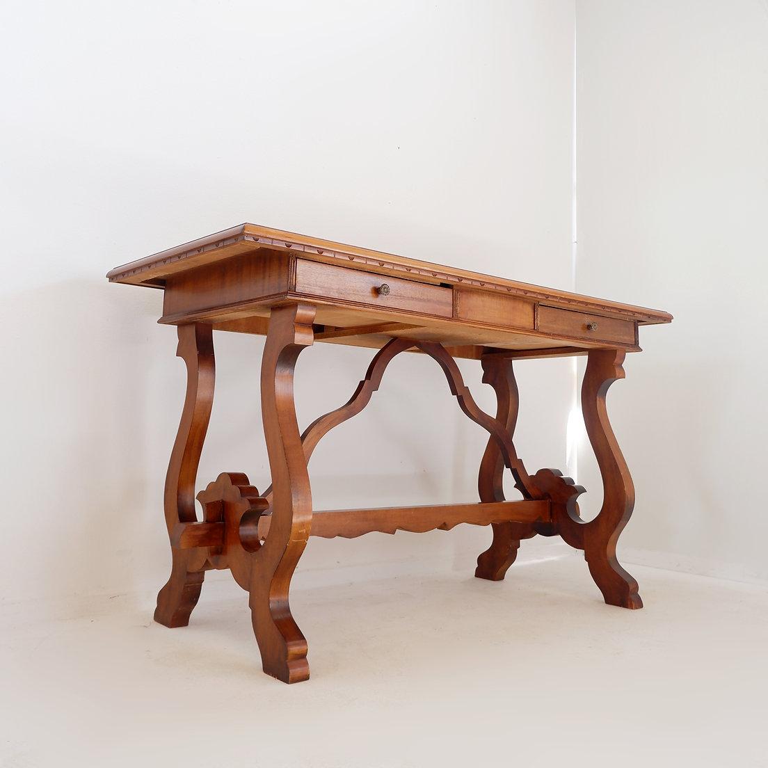 Italian Lyre console table or desk - 20th century - H:79,5cm
Antique - Decoration - 20th 
Measures : 140x63cm H:79,5cm
Wear consistent with age and use : See Photos 