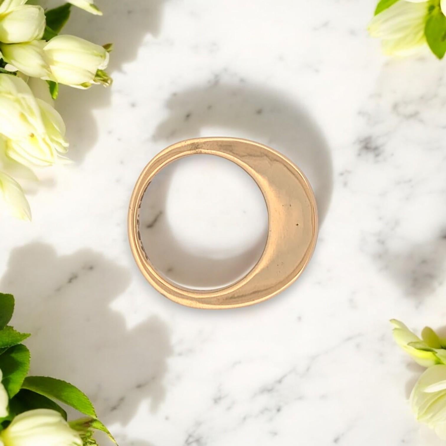Lyric  18K Yellow Gold Blue Topaz Ring, 1.0 CT Oval Gemstone, Dainty Gold Ring In New Condition For Sale In Greeneville, TN