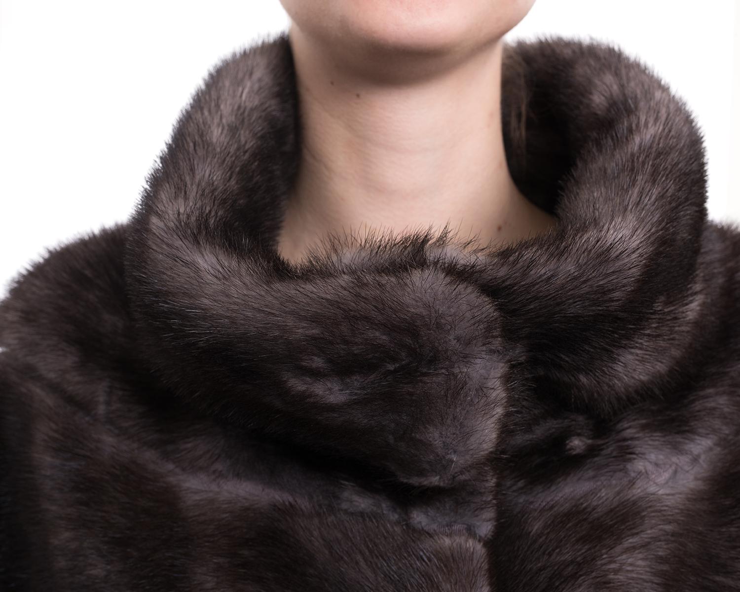 Women's Lysa Lash Blue Iris Mink Fur Short Coat - 6