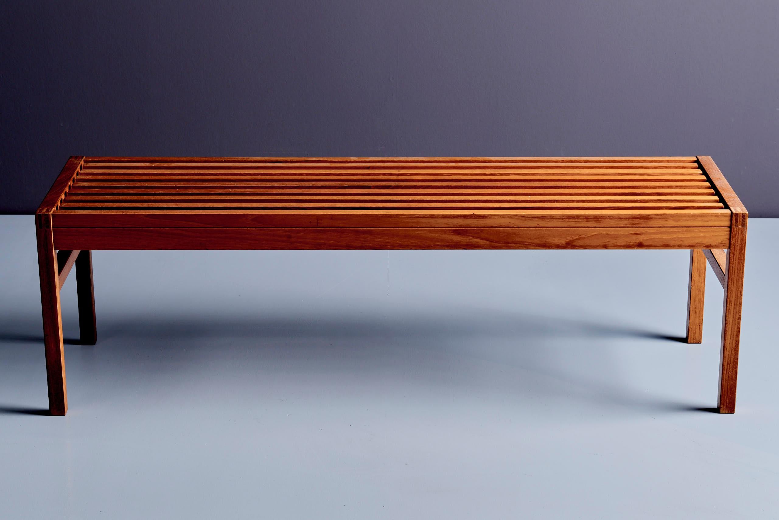 Mid-Century moderno Lysgaard Mobler Teak Bench, Denmark, 1950s in vendita