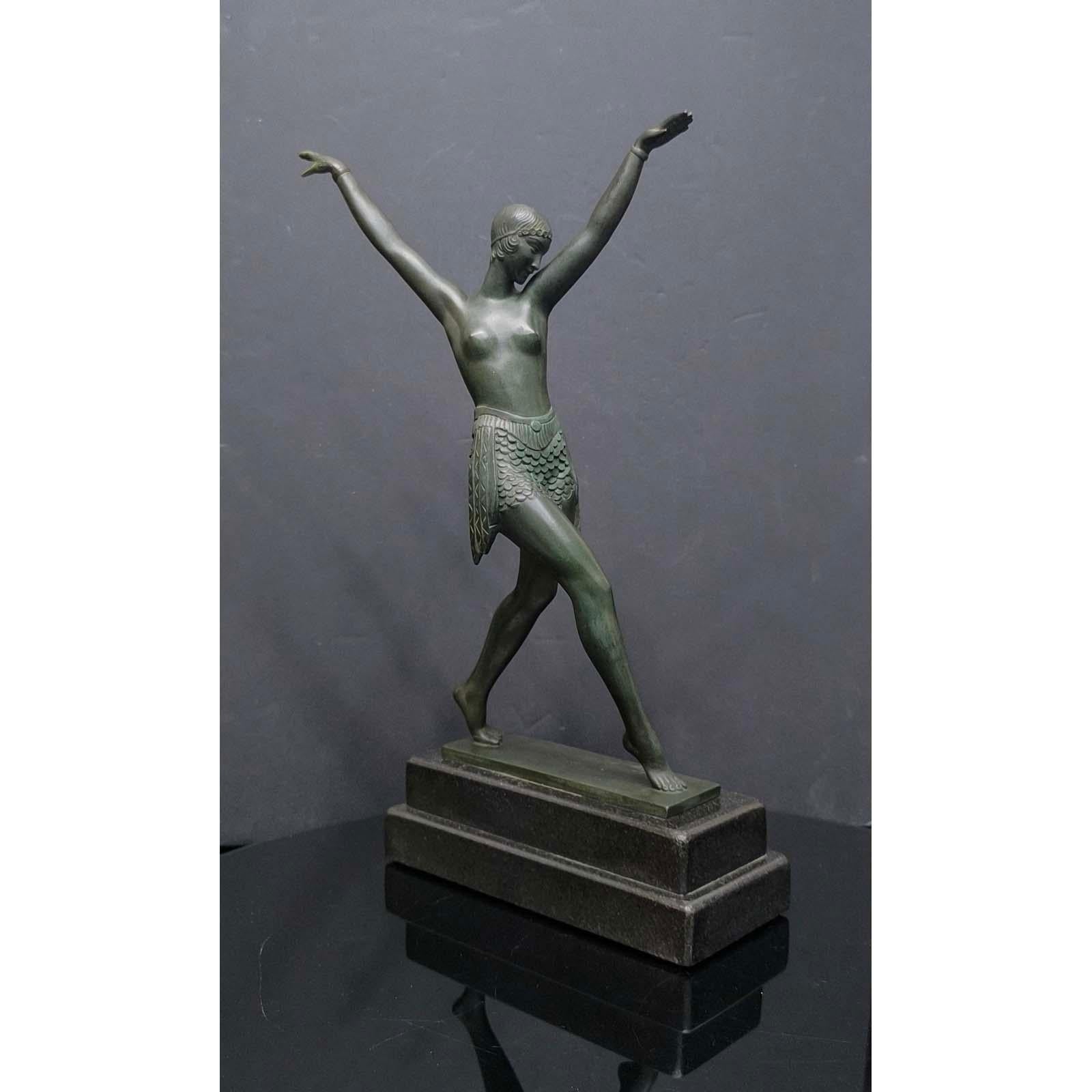Art Deco Lysis, Dancer-Sculpture Signed „Fayral“ (Pierre Le Faguays) for Max Le Verrier For Sale