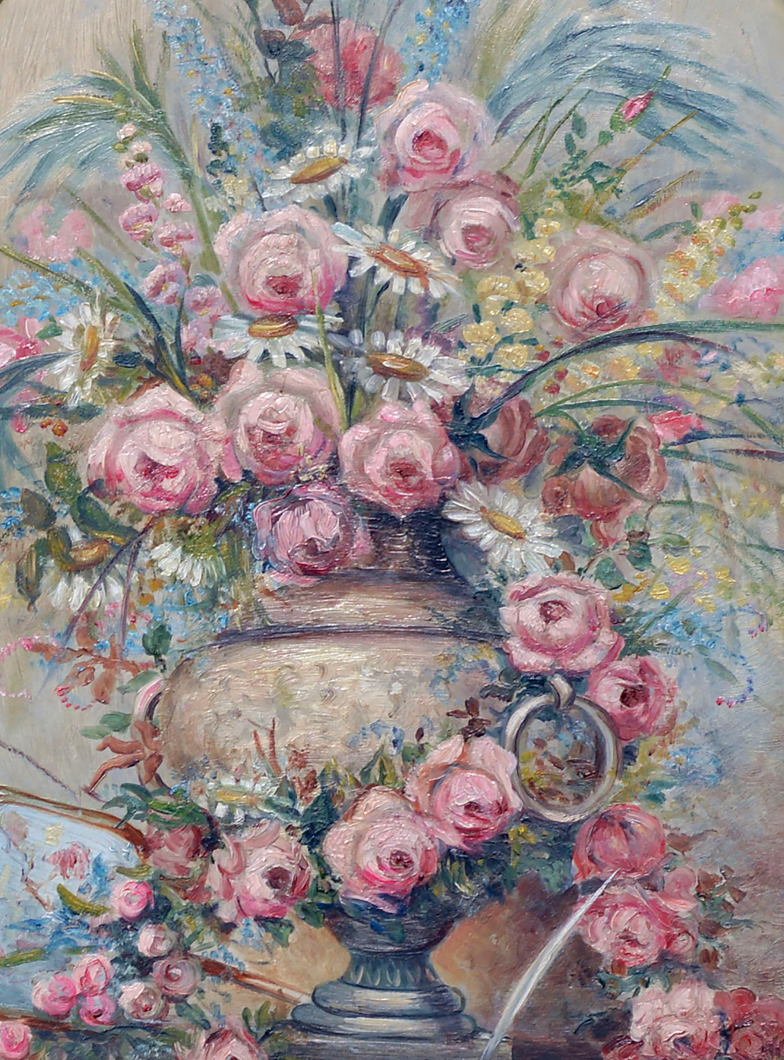 Rosa Blumenstrauß aus der Mitte des Jahrhunderts - ovales florales Stillleben  (Amerikanischer Impressionismus), Painting, von M Allen