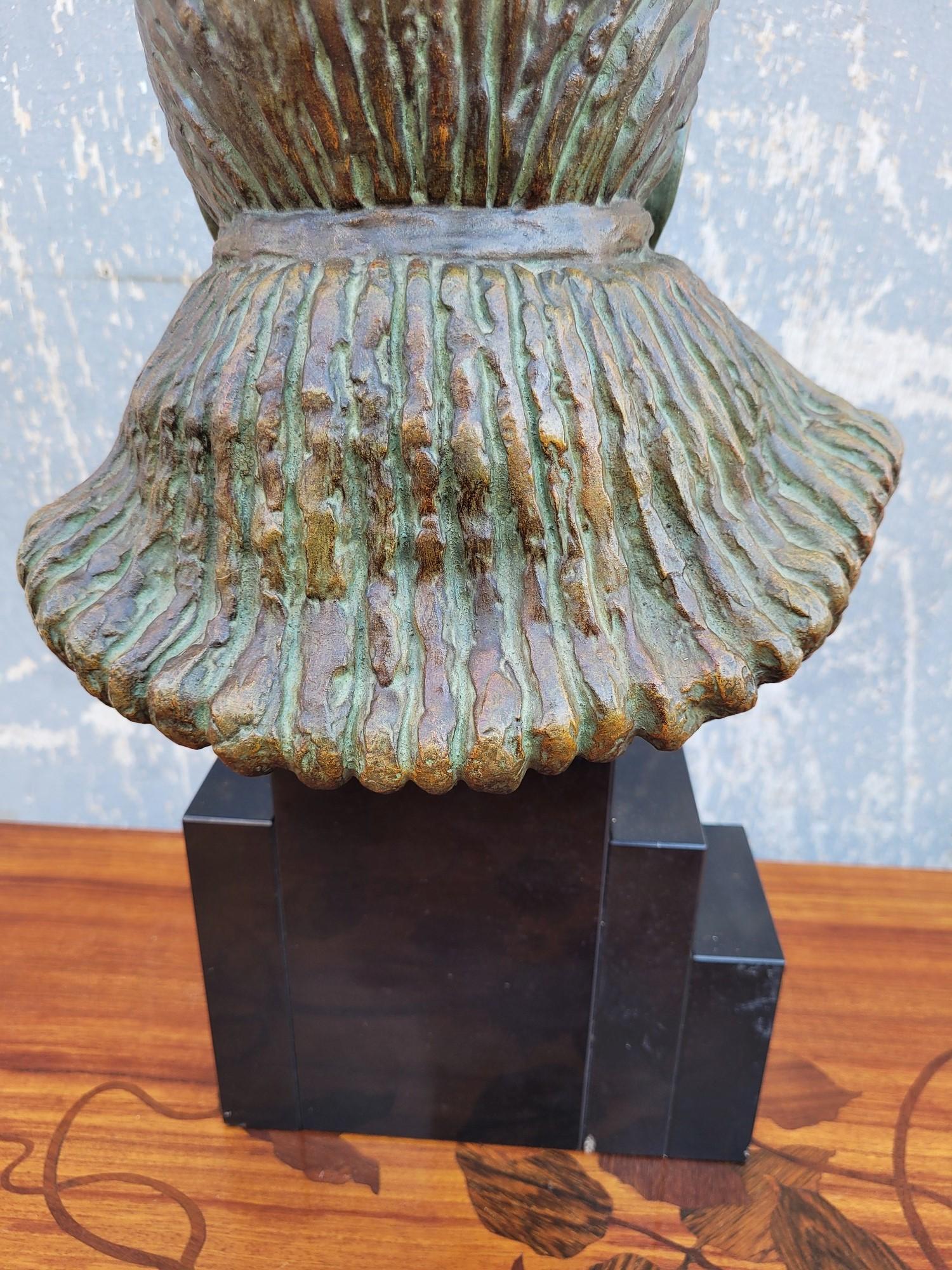 M Bouraine, Head Of A Young Woman, Bronze, Art Deco, 20th Century For Sale 7