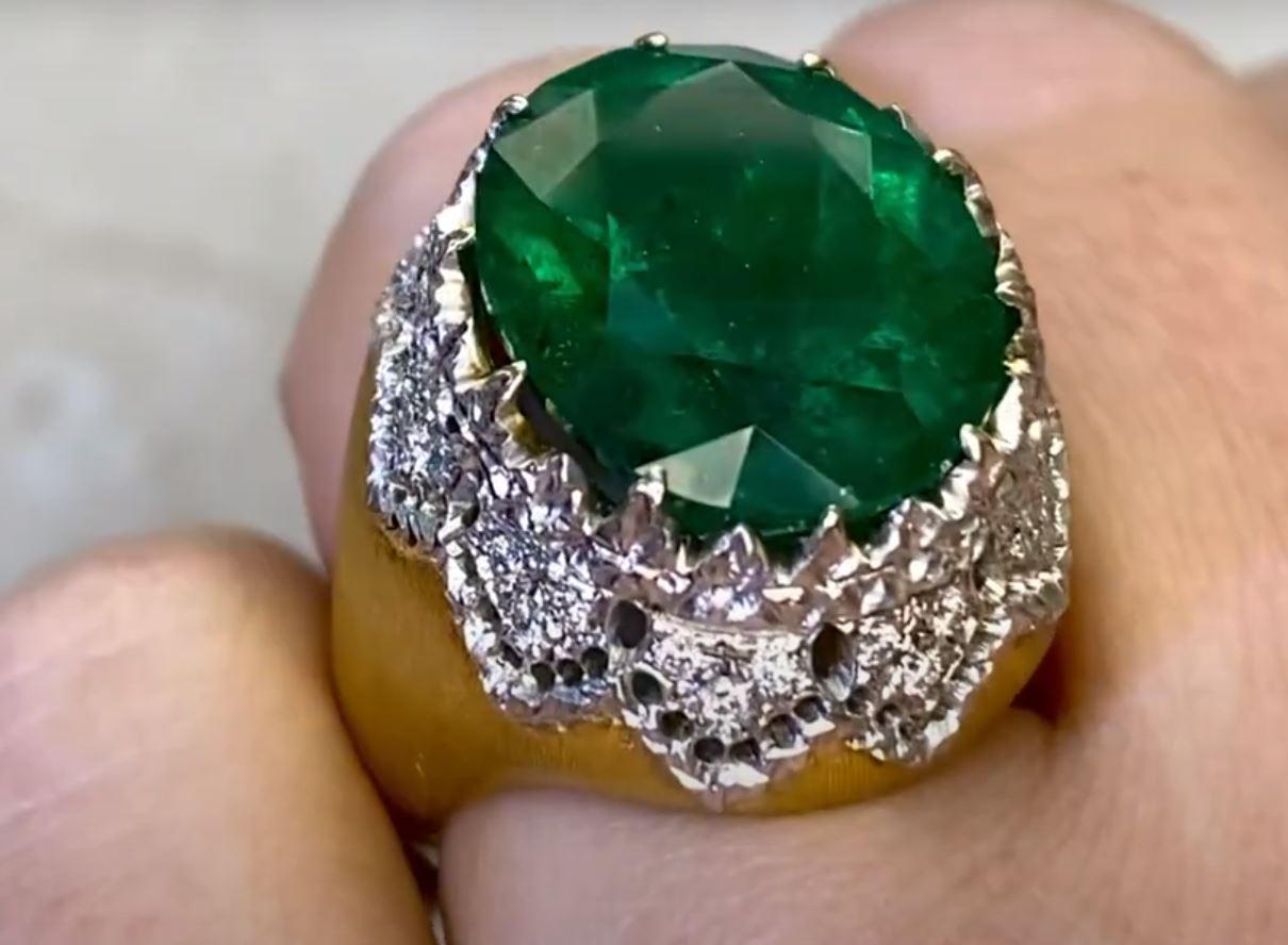 Emerald Cut M. Buccellati 11.36 Carat Oval Cut Columbian Emerald Engagement Ring, 18k Gold