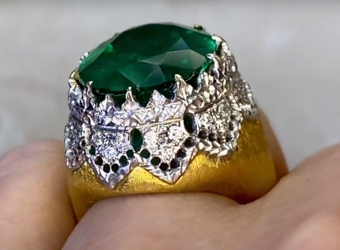 Women's M. Buccellati 11.36 Carat Oval Cut Columbian Emerald Engagement Ring, 18k Gold