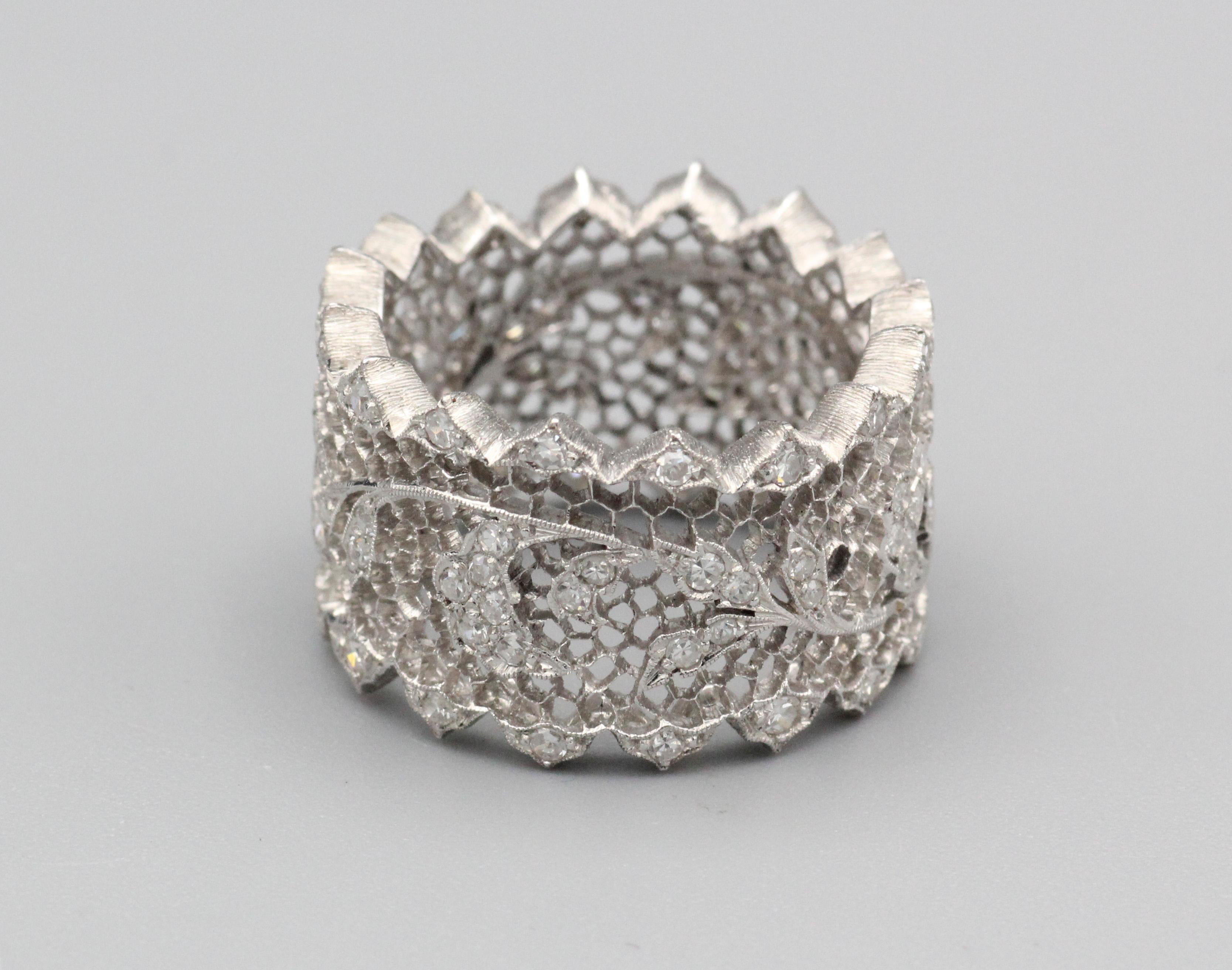 M. Buccellati Tulle Ornato Eternelle Diamond 18k White Gold Band Ring size 6 In Good Condition In New York, NY
