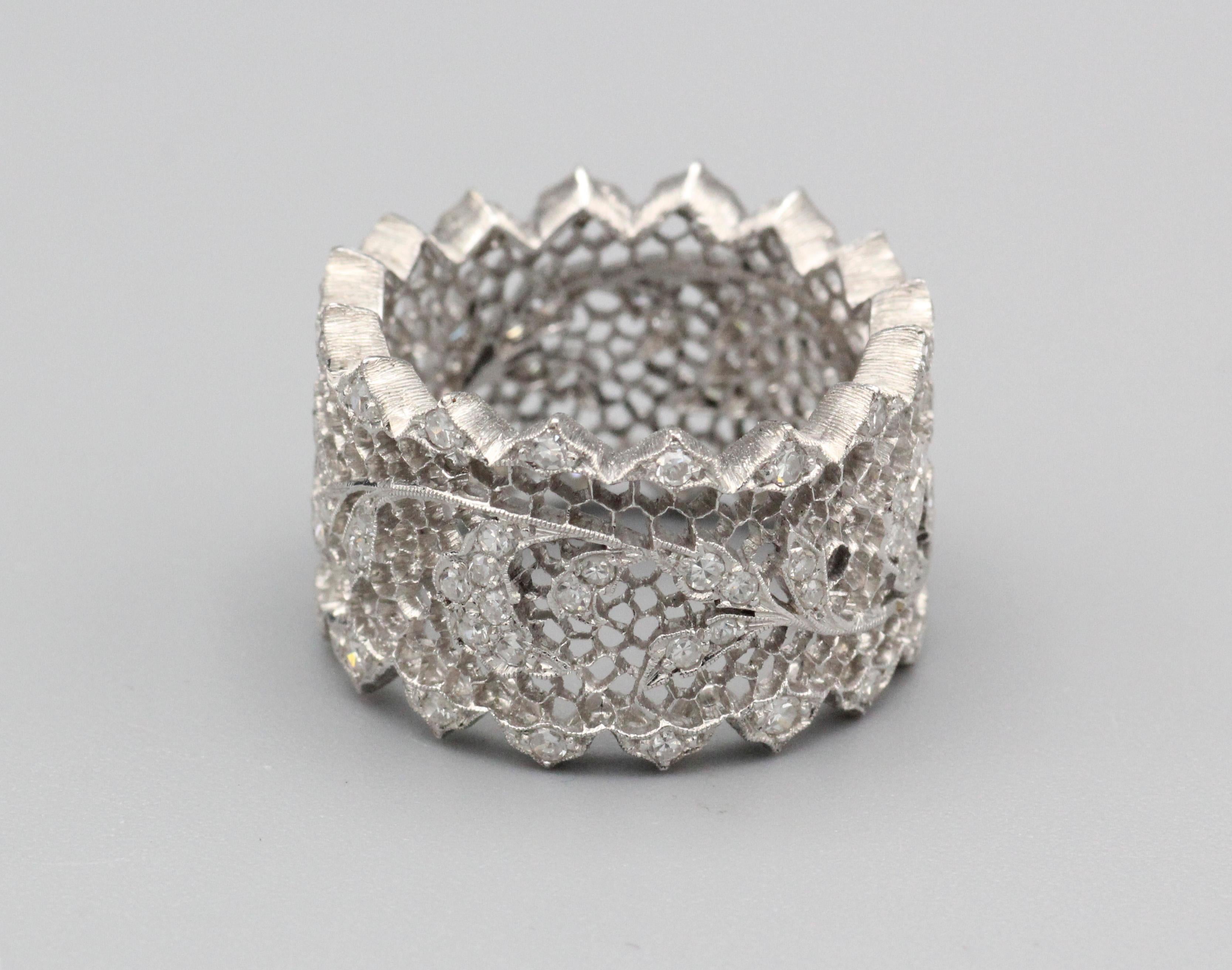 M. Buccellati Tulle Ornato Eternelle Diamond 18k White Gold Band Ring size 6 In Good Condition In New York City, NY