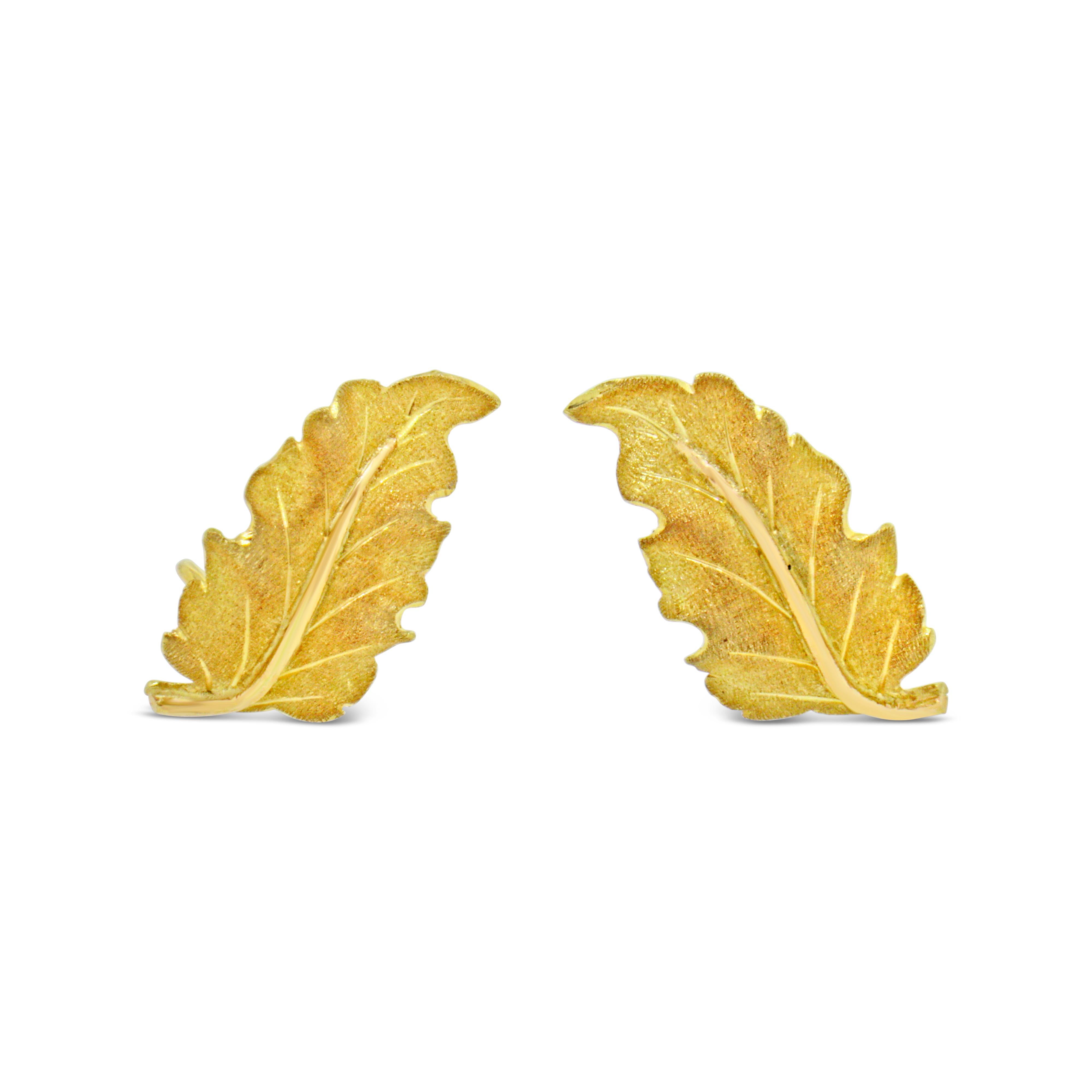 18 kt Yellow Gold
Total Weight: 9.76 grams
Length: 1 inch
Width: 0.50 inch
PreOwned
