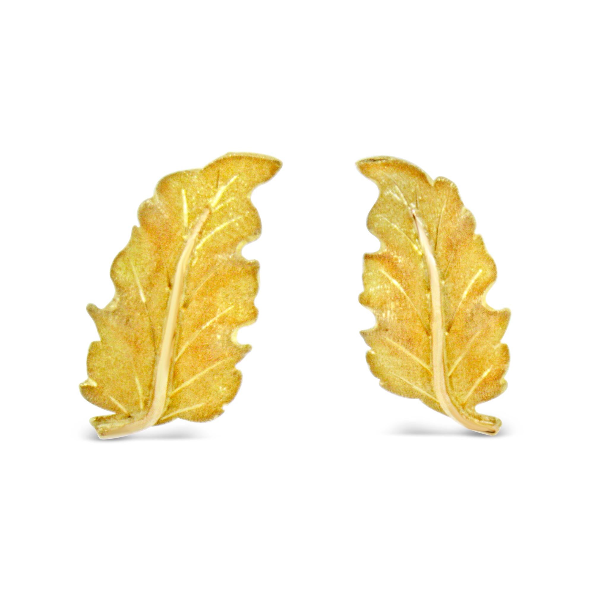 M. Buccellati Vintage 18k Gold Leaf Earrings In Good Condition In New York, NY